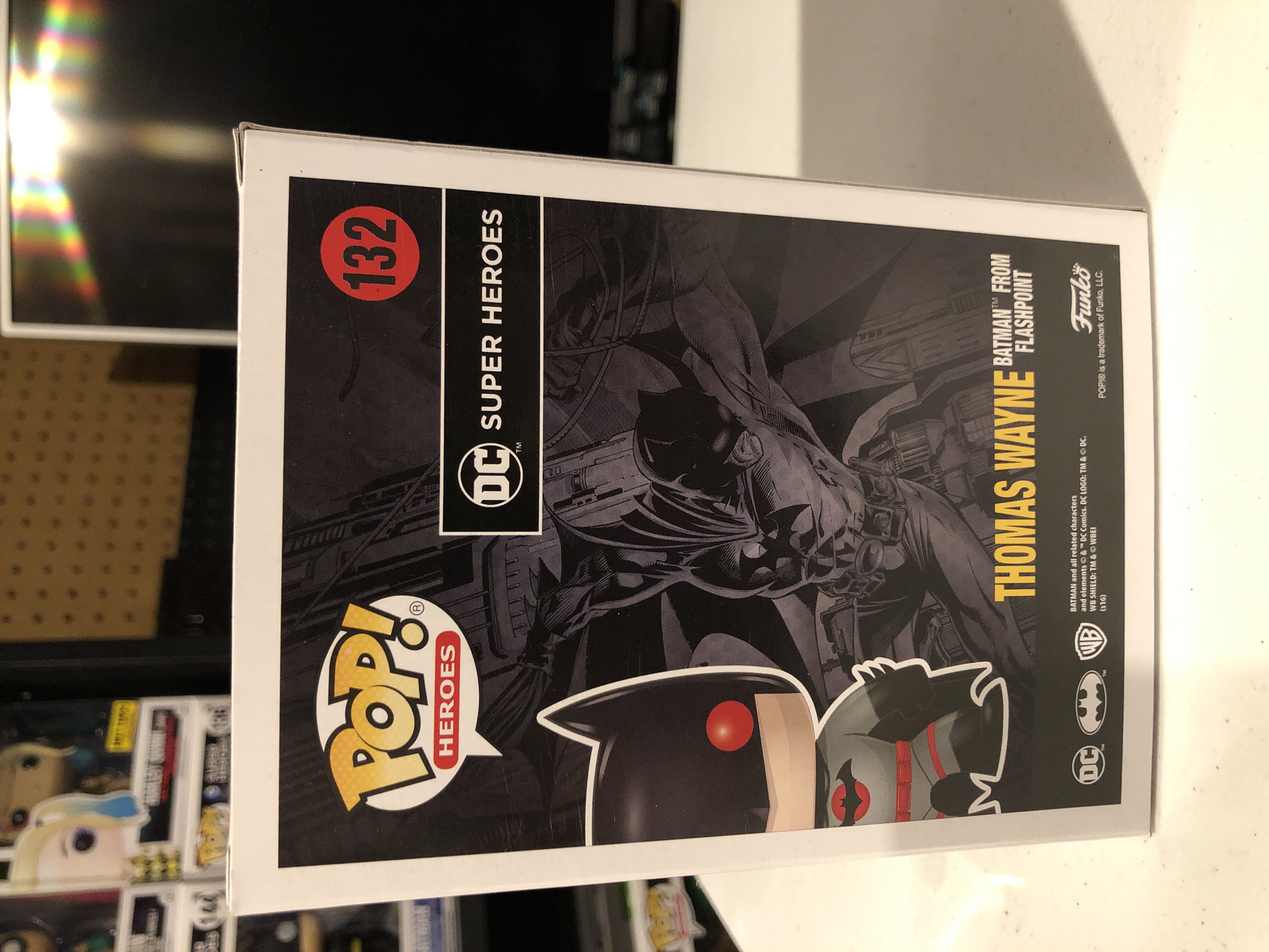 Thomas Wayne (Batman) - DC Universe vinyl figure collectible [Barcode 10681755] - Main Image 3