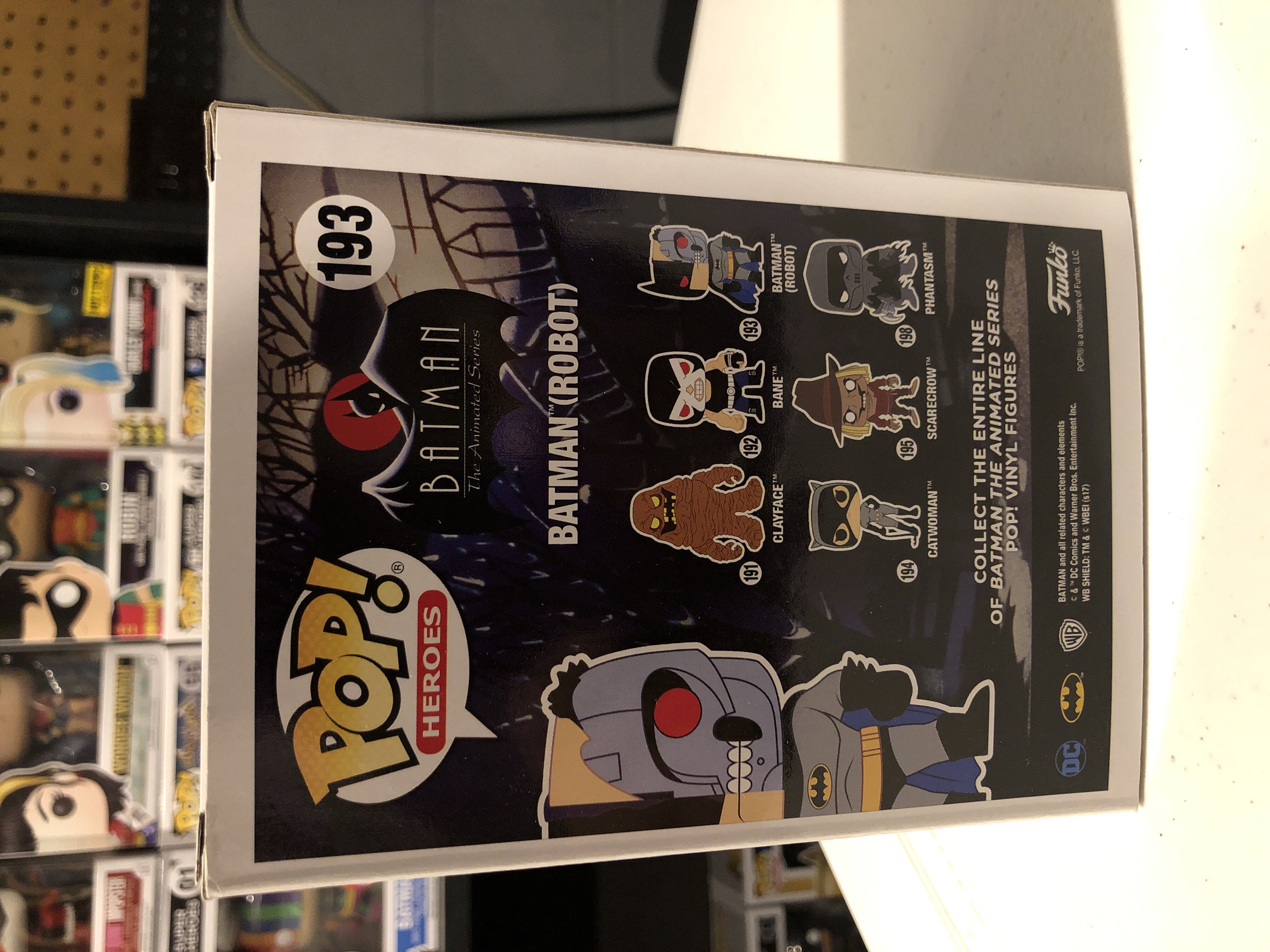 Batman (Robot)  - DC Universe vinyl figure collectible - Main Image 3