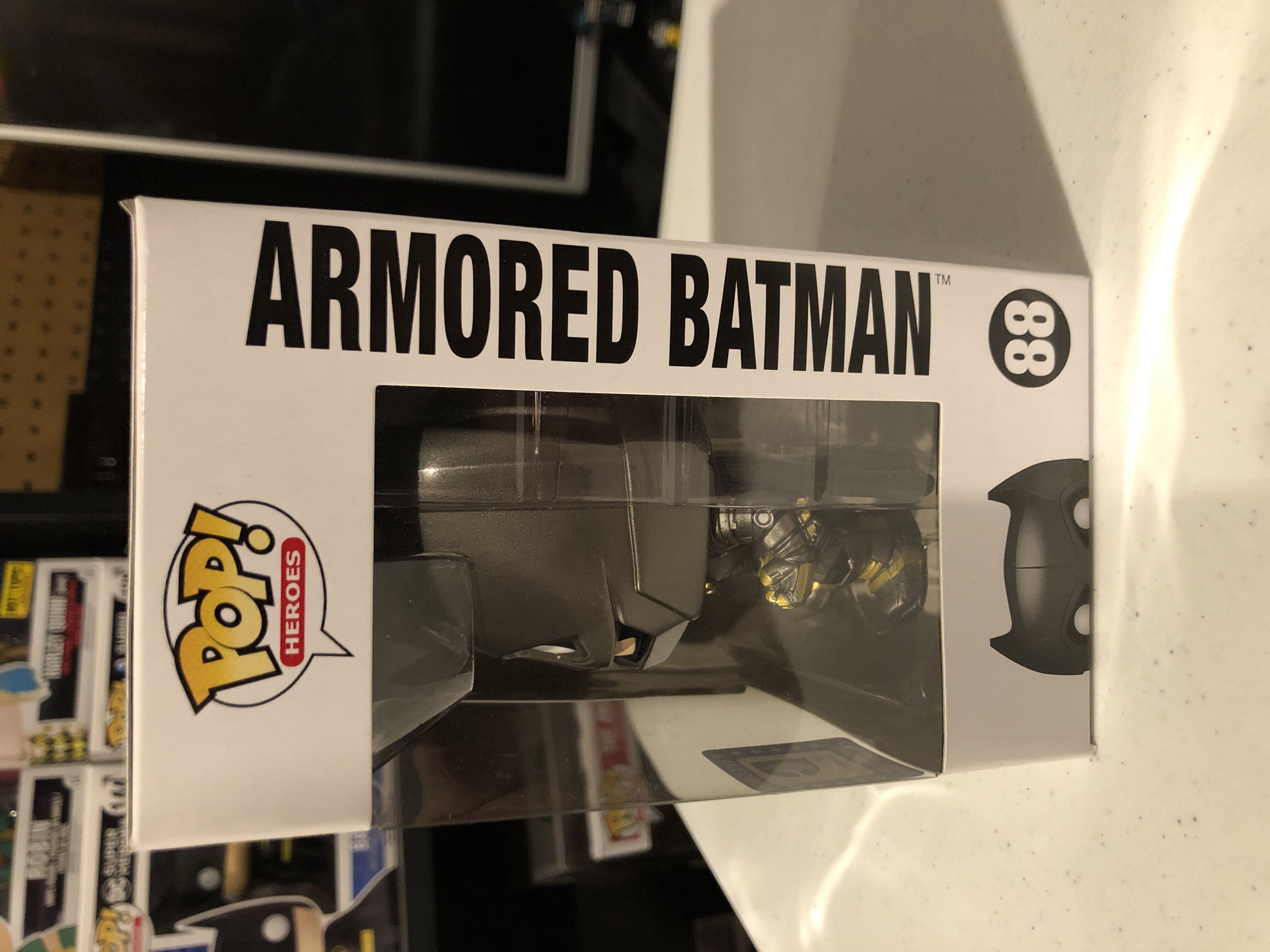 Armored Batman  - DC Universe vinyl figure collectible - Main Image 2