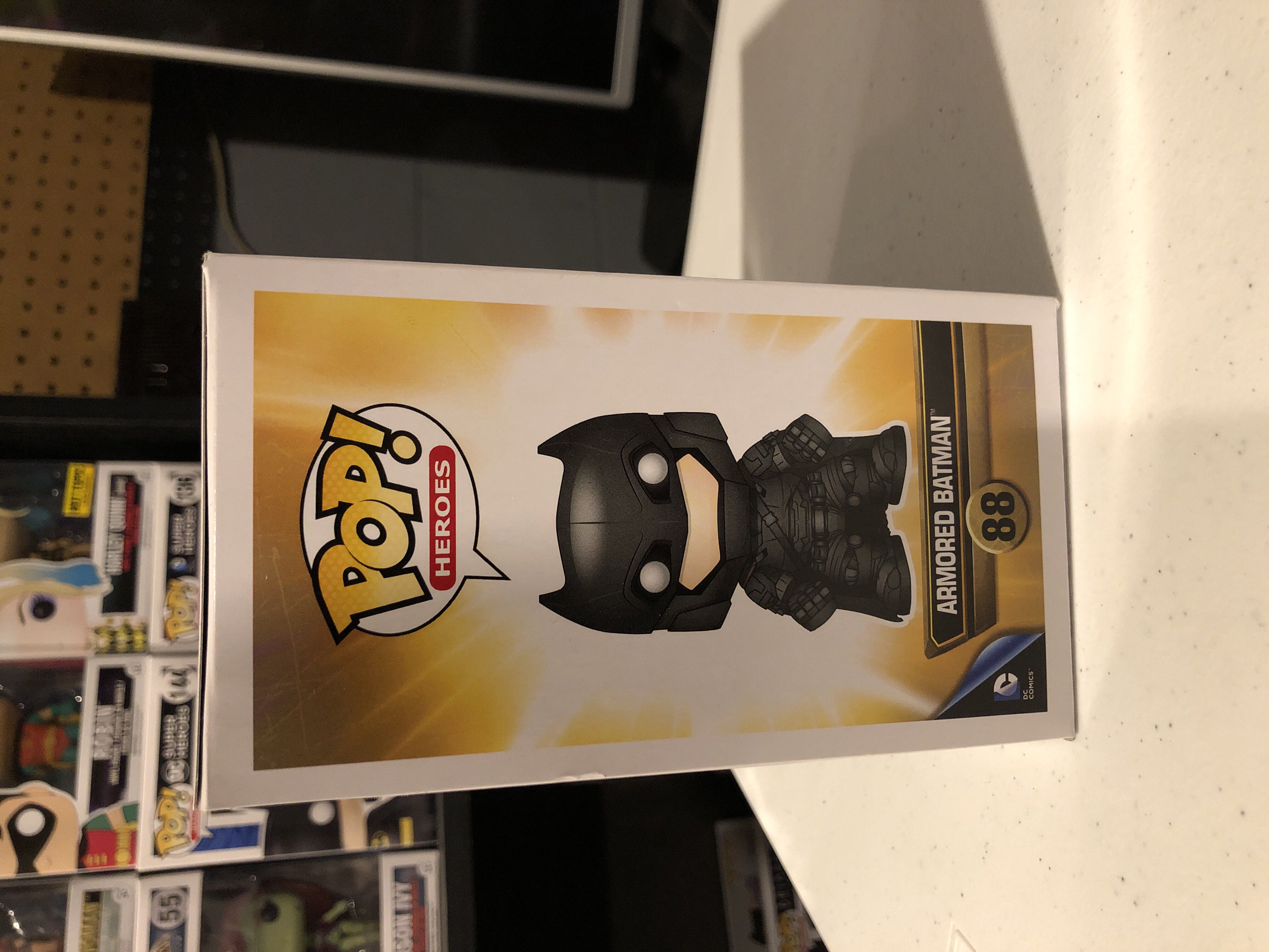 Armored Batman  - DC Universe vinyl figure collectible - Main Image 4