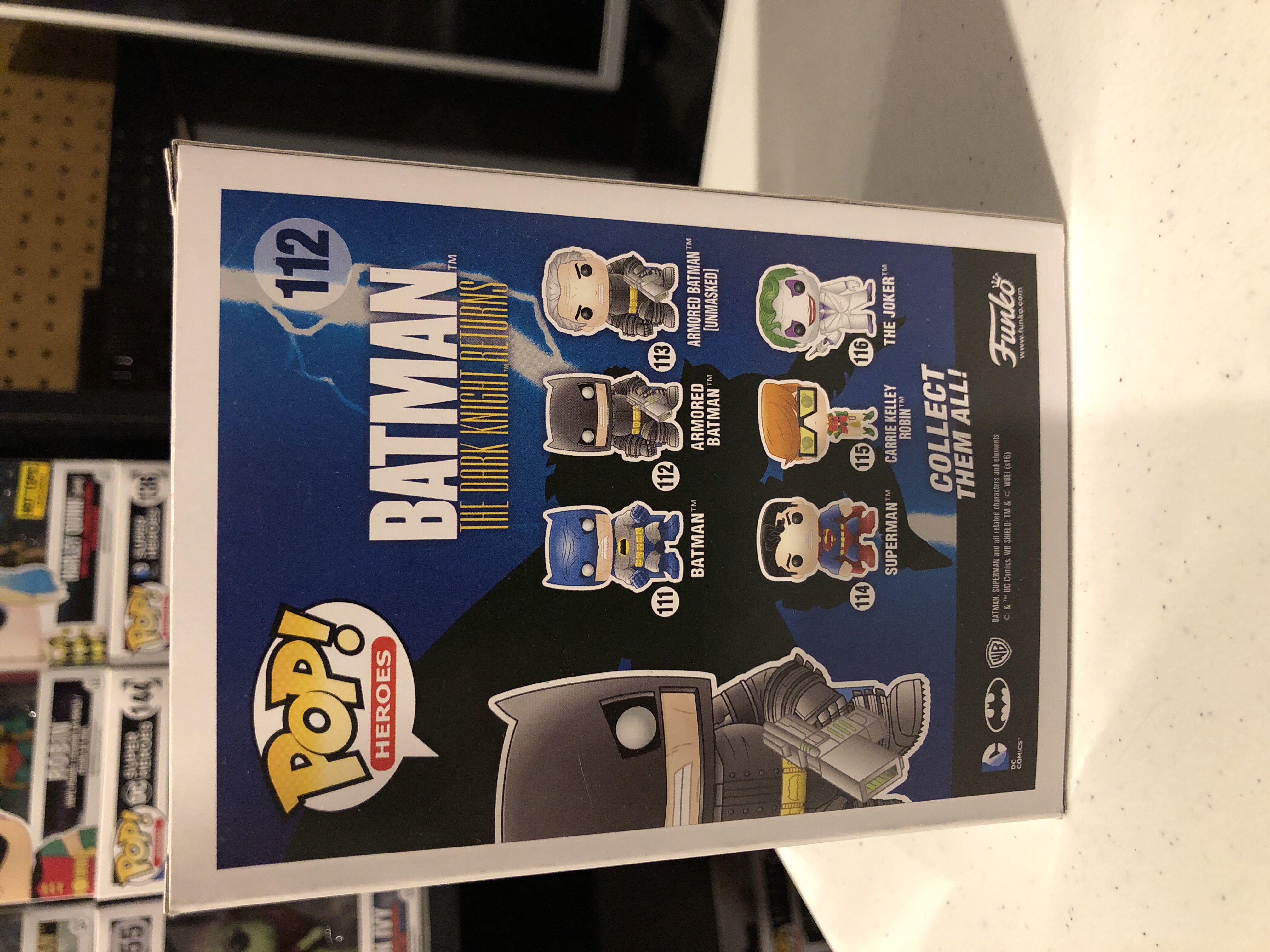 Armored Batman  - DC Universe vinyl figure collectible [Barcode 849803095284] - Main Image 3