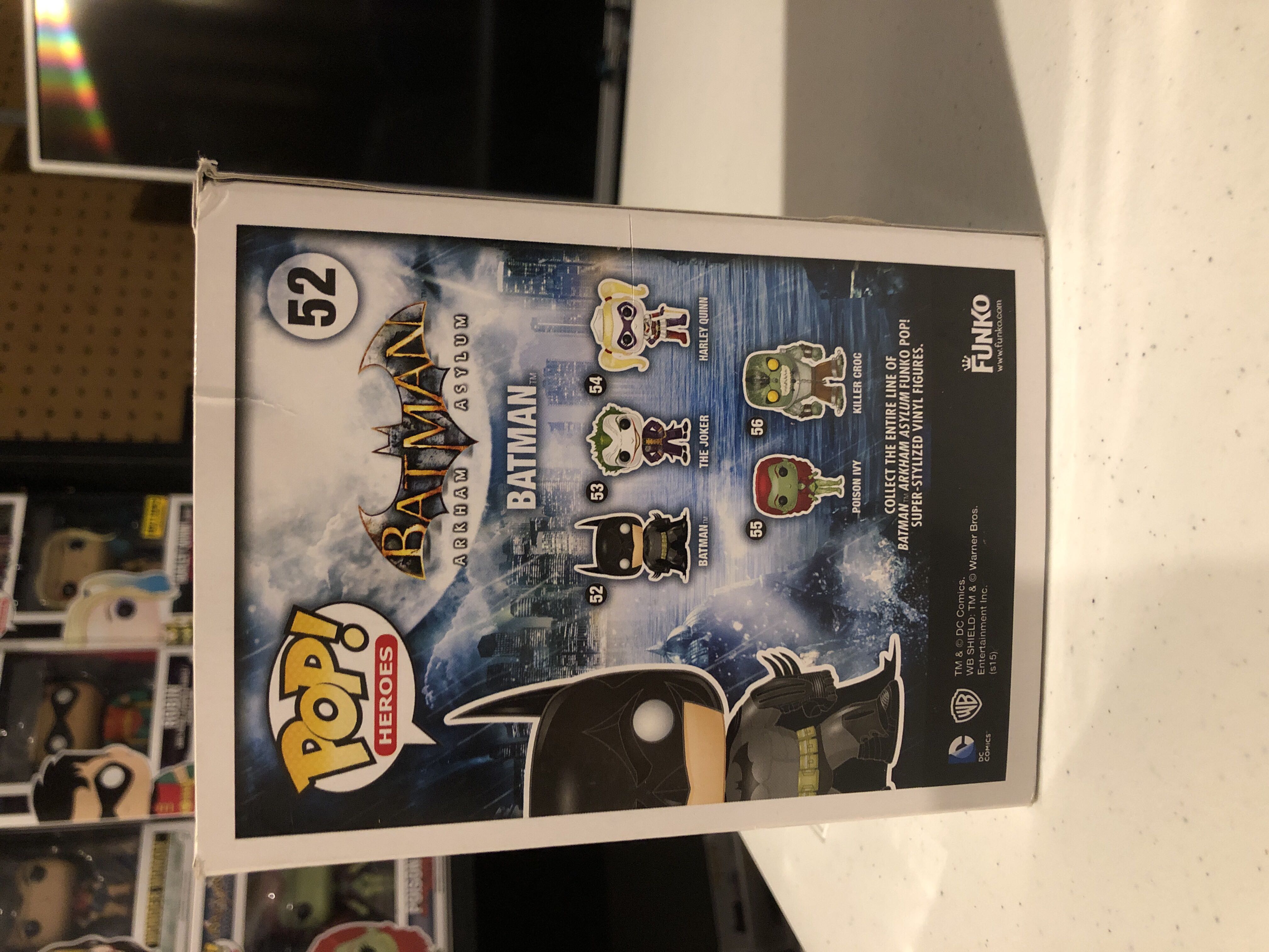 Batman (Detective Mode)   - DC Universe vinyl figure collectible - Main Image 3