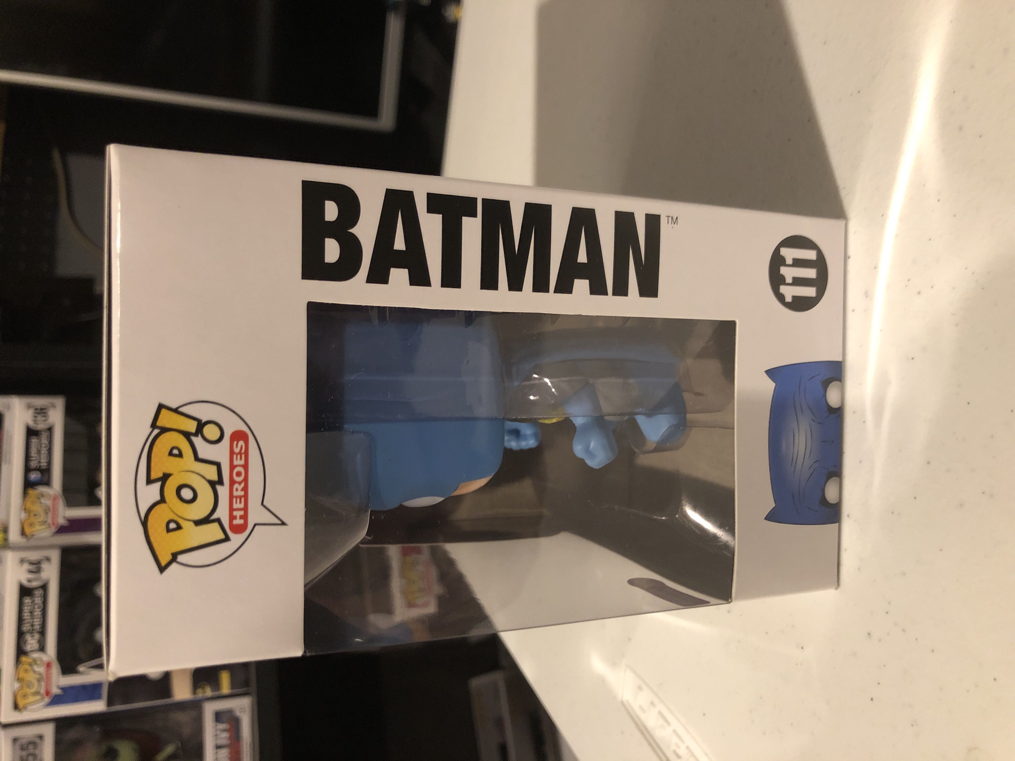 Batman  - Batman vinyl figure collectible [Barcode 849803095307] - Main Image 2