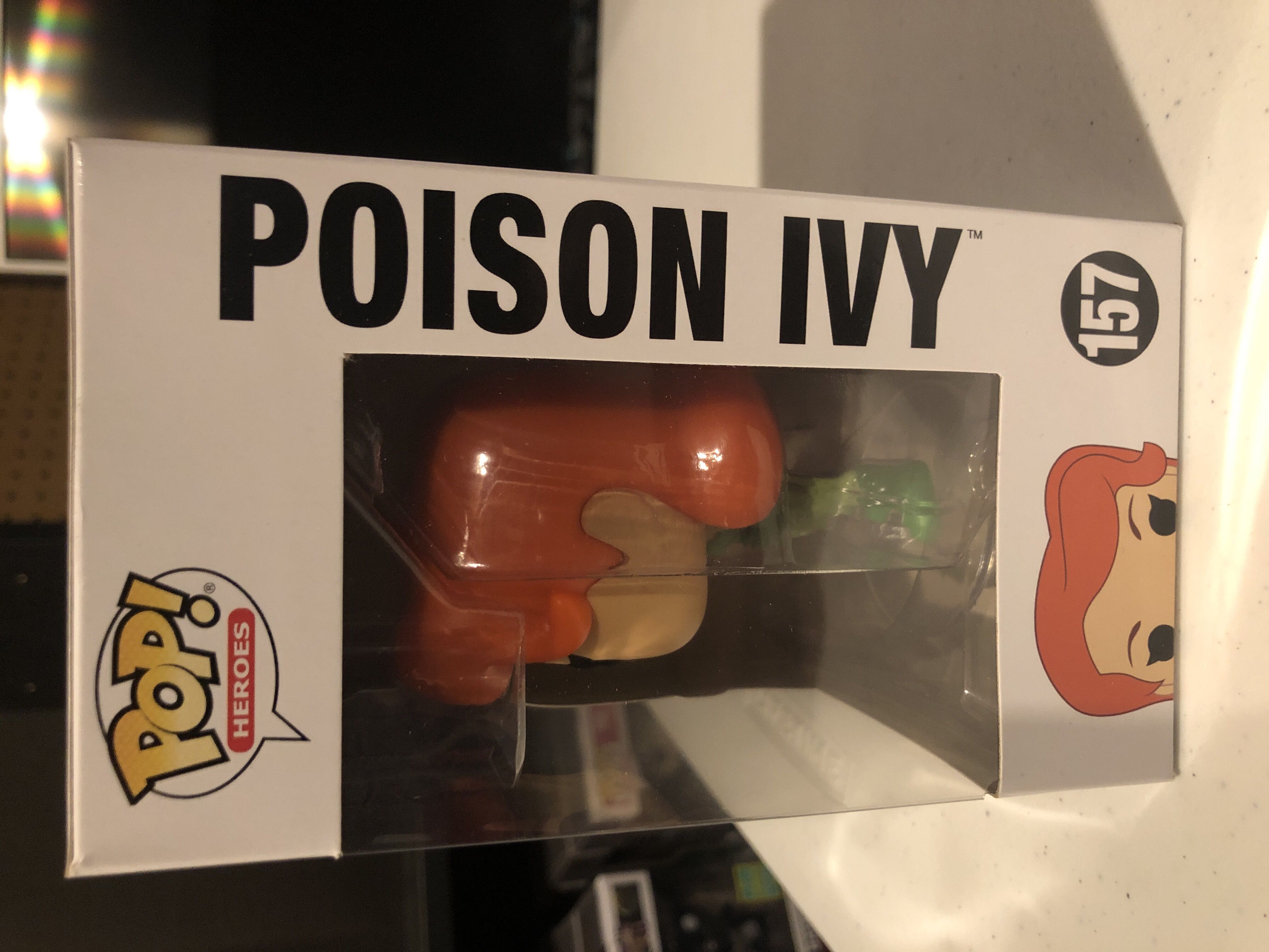 Poison Ivy  - DC Universe vinyl figure collectible [Barcode 889698115759] - Main Image 2