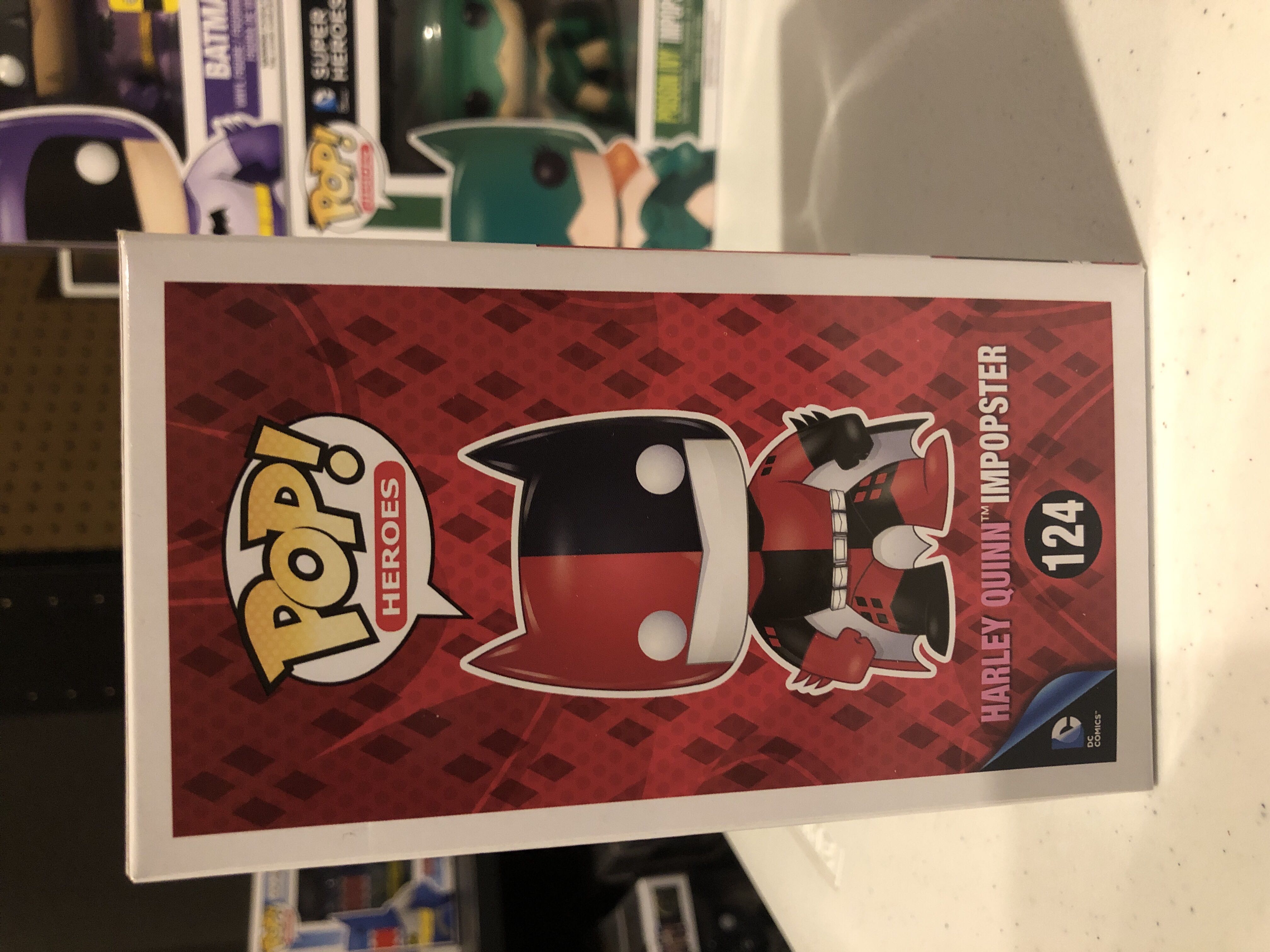 DC Comics Super Hero’s - Harley Quinn Impopster  - DC Universe vinyl figure collectible [Barcode 889698107778] - Main Image 4