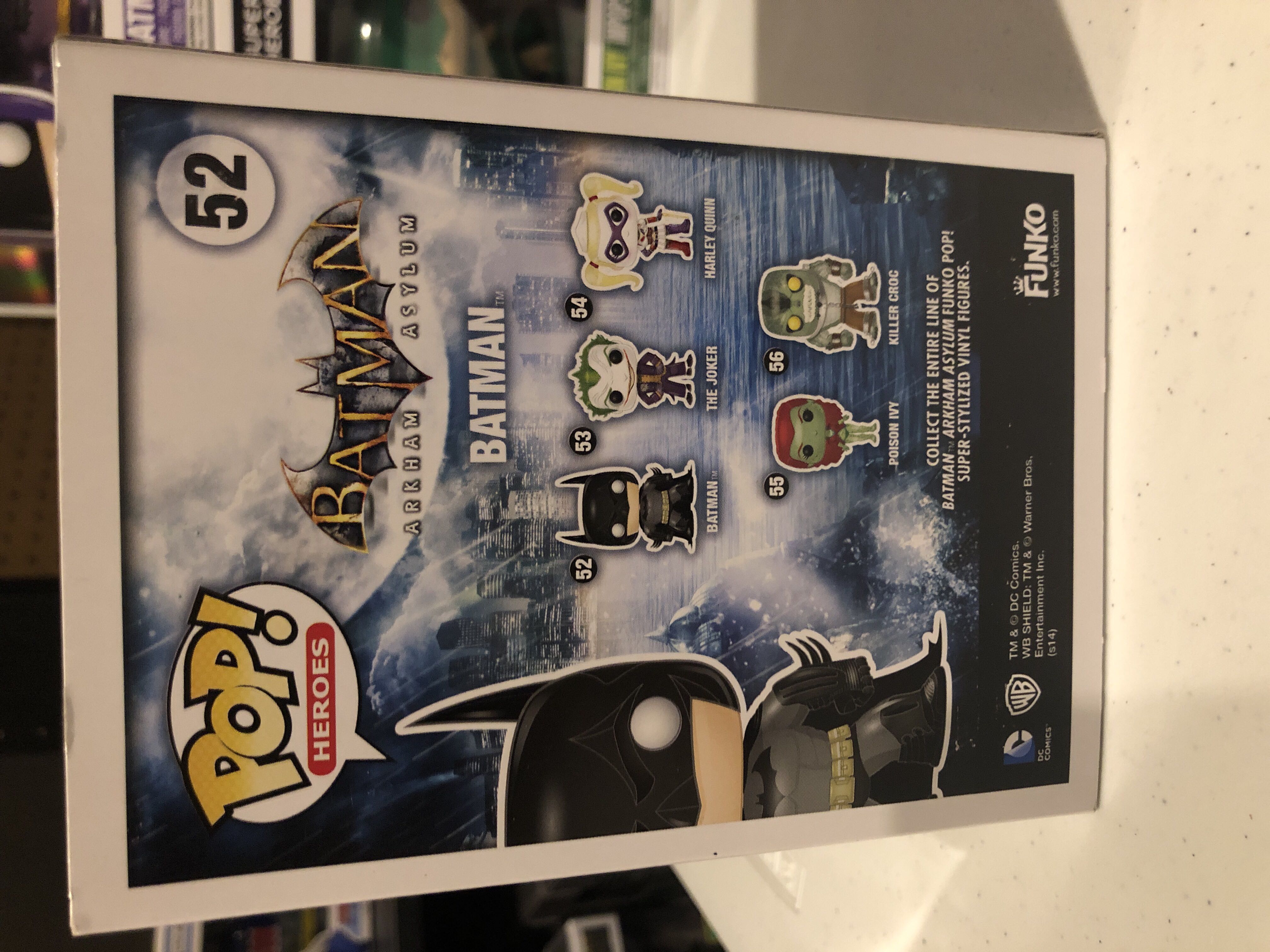 Batman (Black) - DC Universe vinyl figure collectible [Barcode 849803043254] - Main Image 3