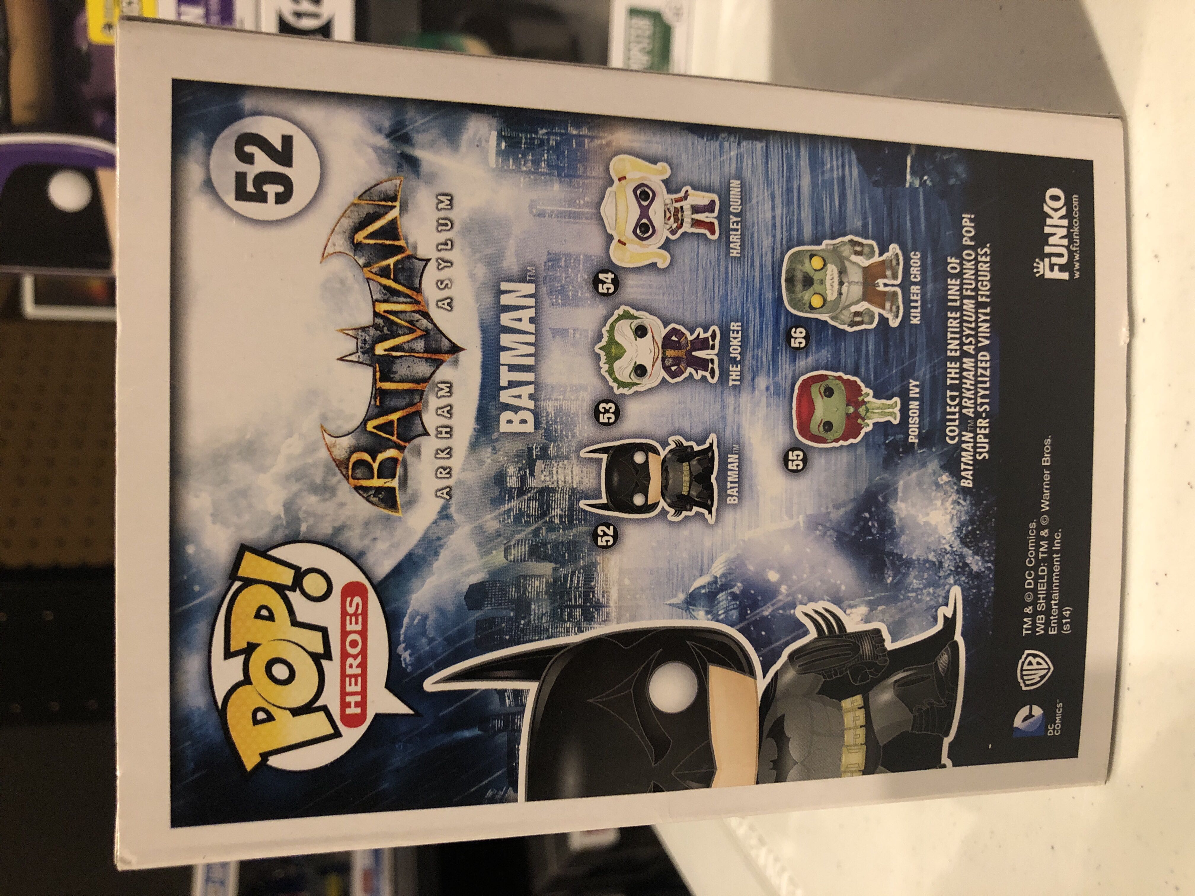 Batman (Blue)  - DC Universe vinyl figure collectible [Barcode 10251792] - Main Image 3