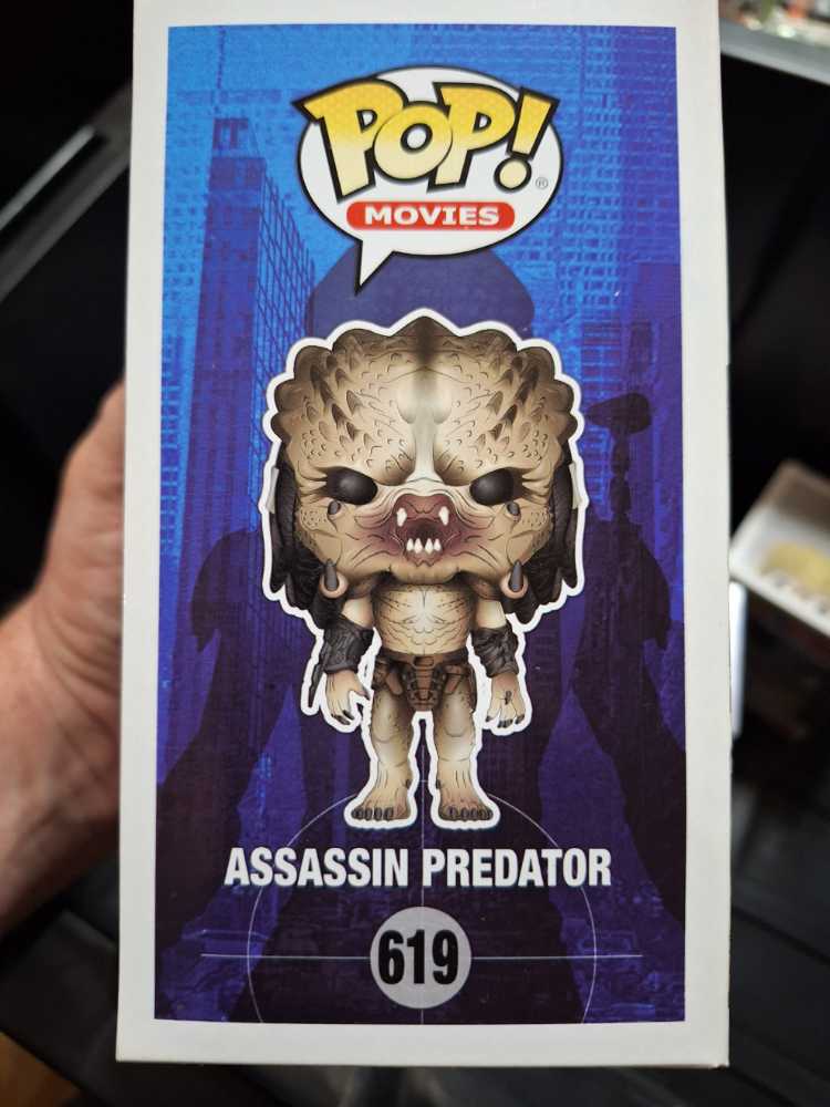Assassin Predator (Super Predator) - Predator vinyl figure collectible [Barcode 889698313025] - Main Image 3