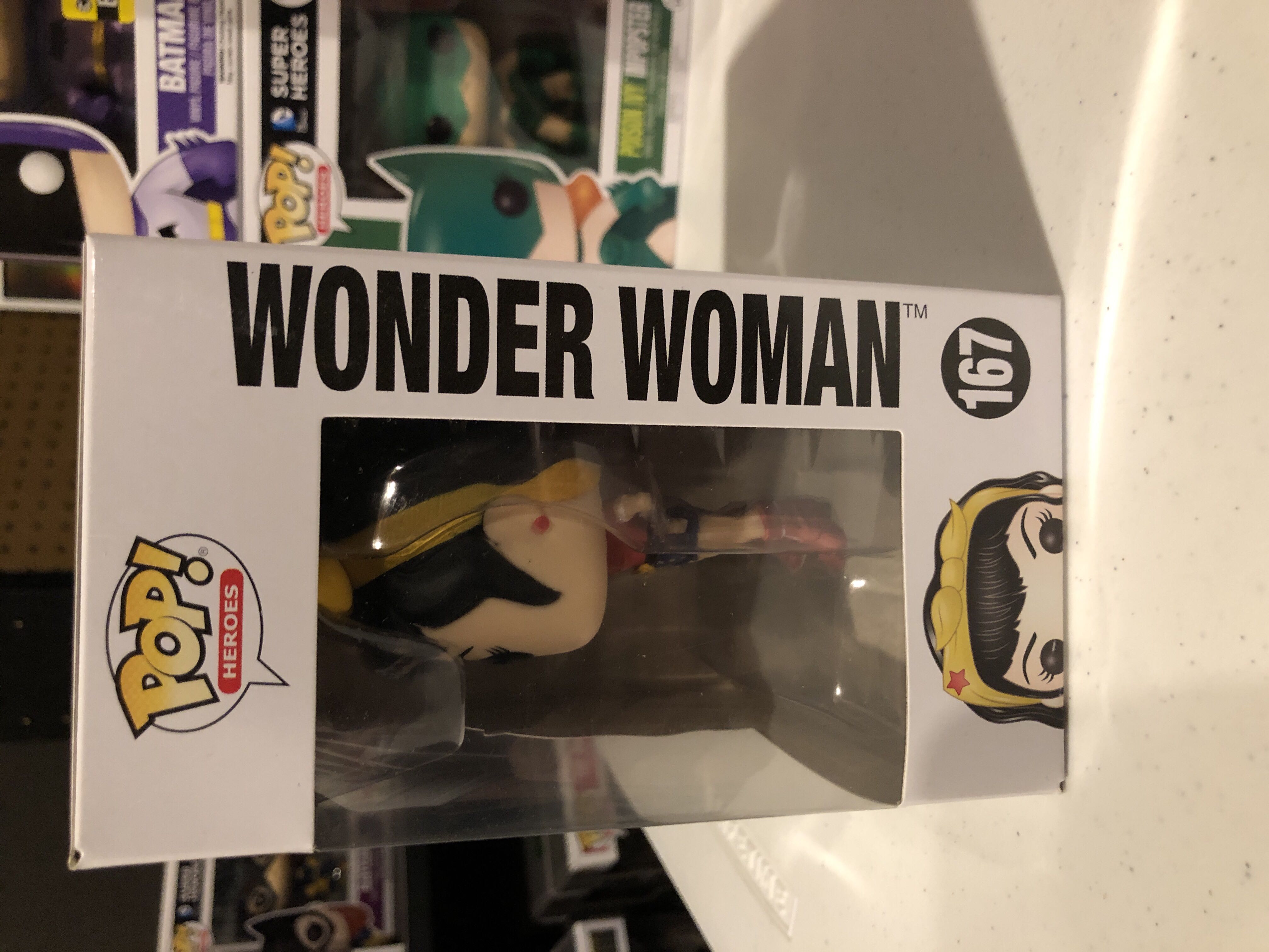 Wonder Woman - DC Universe vinyl figure collectible [Barcode 889698128537] - Main Image 2