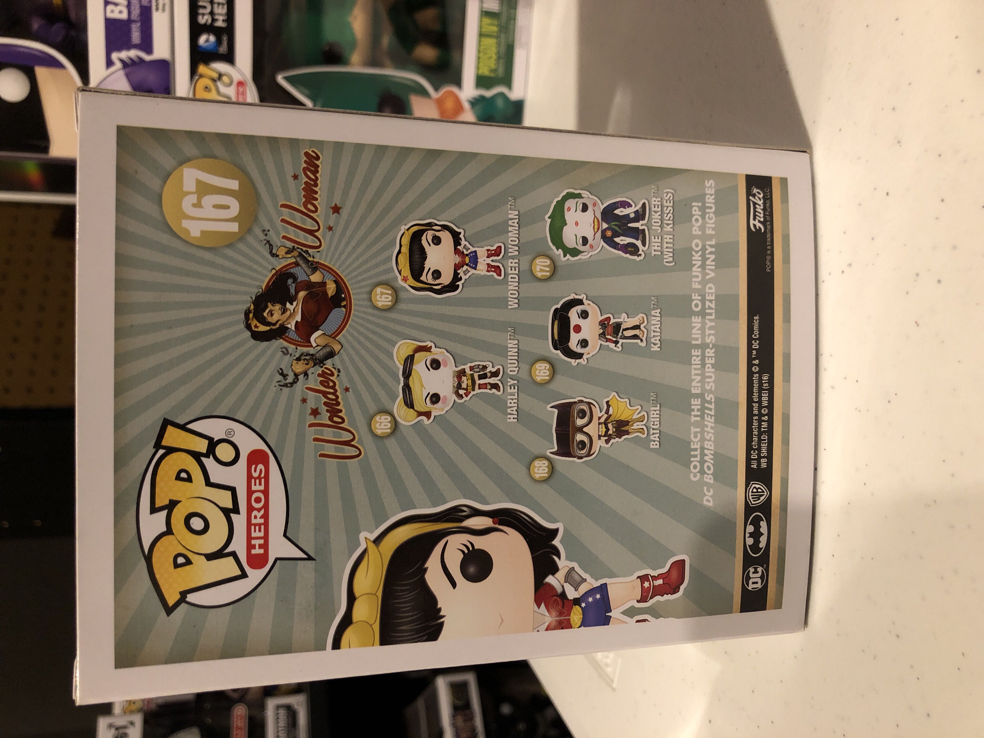 Wonder Woman - DC Universe vinyl figure collectible [Barcode 889698128537] - Main Image 3