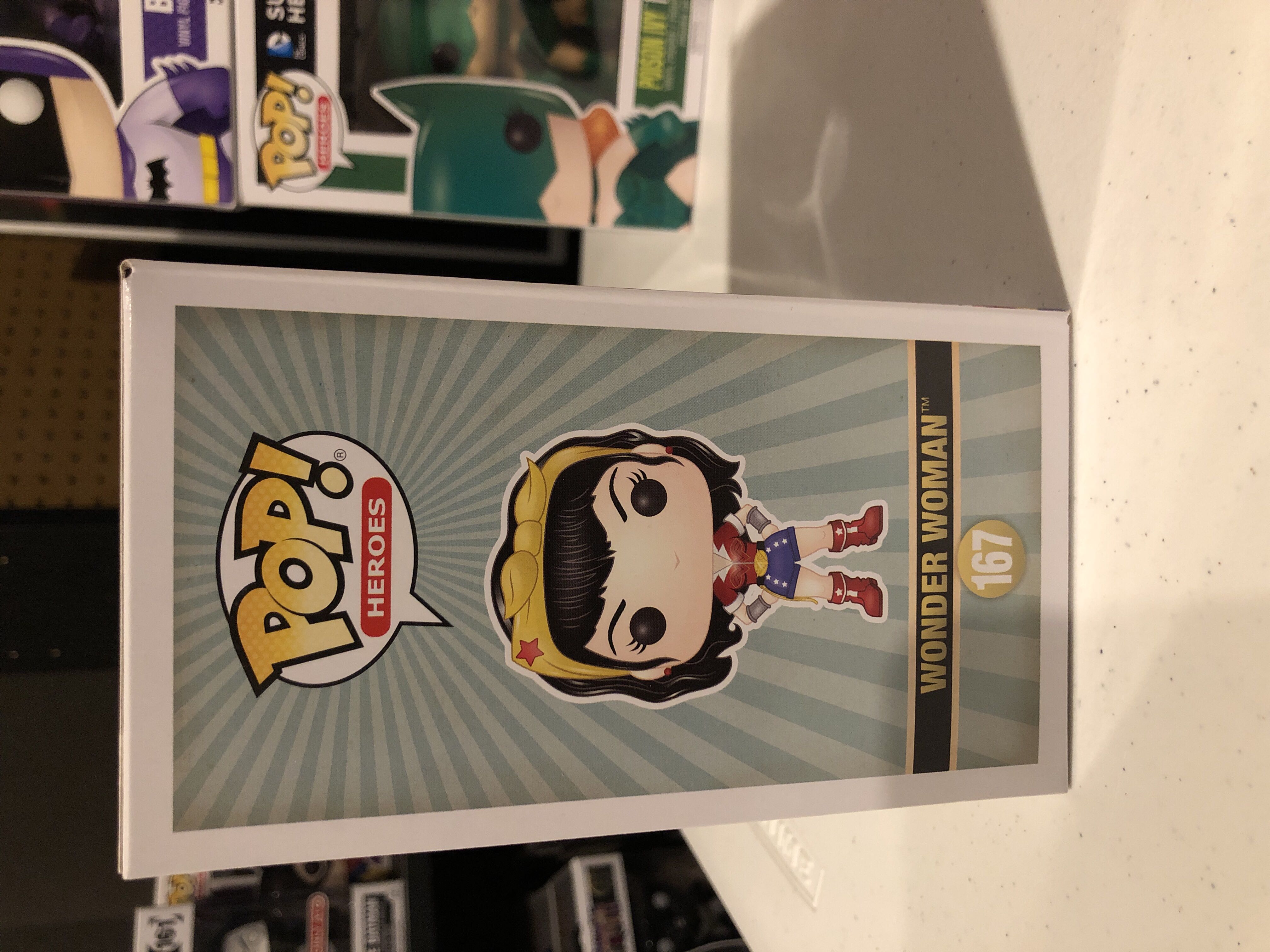 Wonder Woman - DC Universe vinyl figure collectible [Barcode 889698128537] - Main Image 4