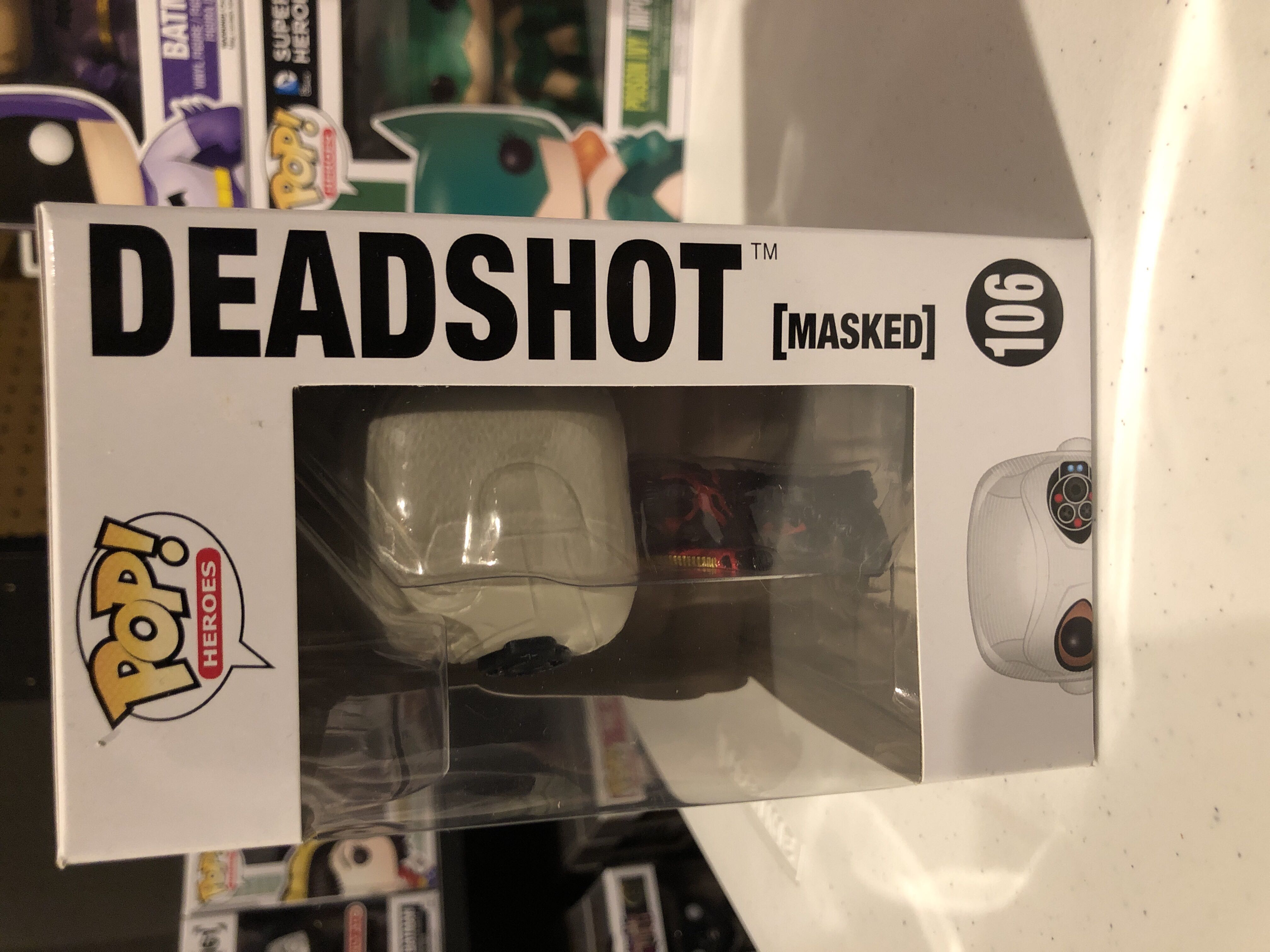 Deadshot (Masked)  - DC Universe vinyl figure collectible [Barcode 849803083601] - Main Image 2