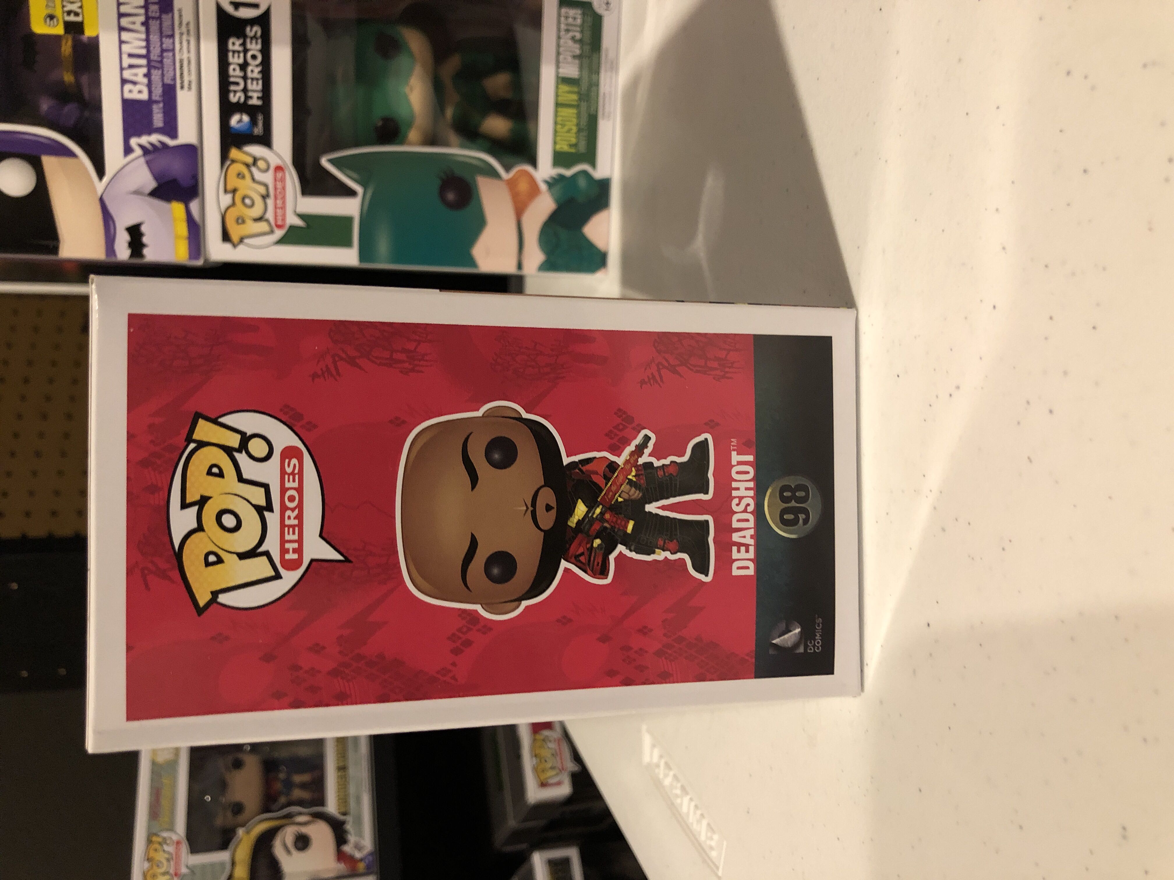 Deadshot : 98 - DC Universe vinyl figure collectible [Barcode 849803083618] - Main Image 4