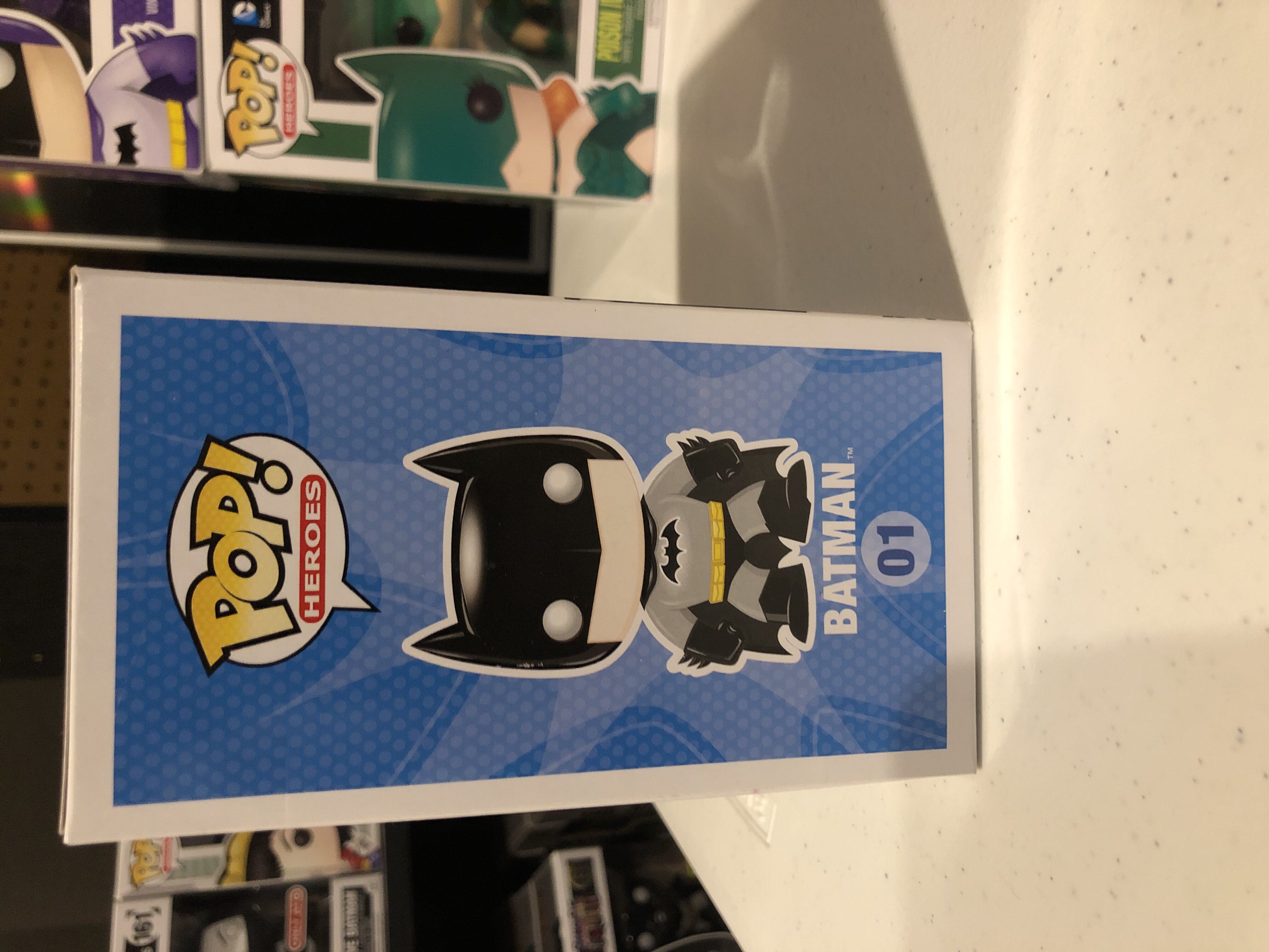 Batman - DC Universe vinyl figure collectible [Barcode 830395022017] - Main Image 4