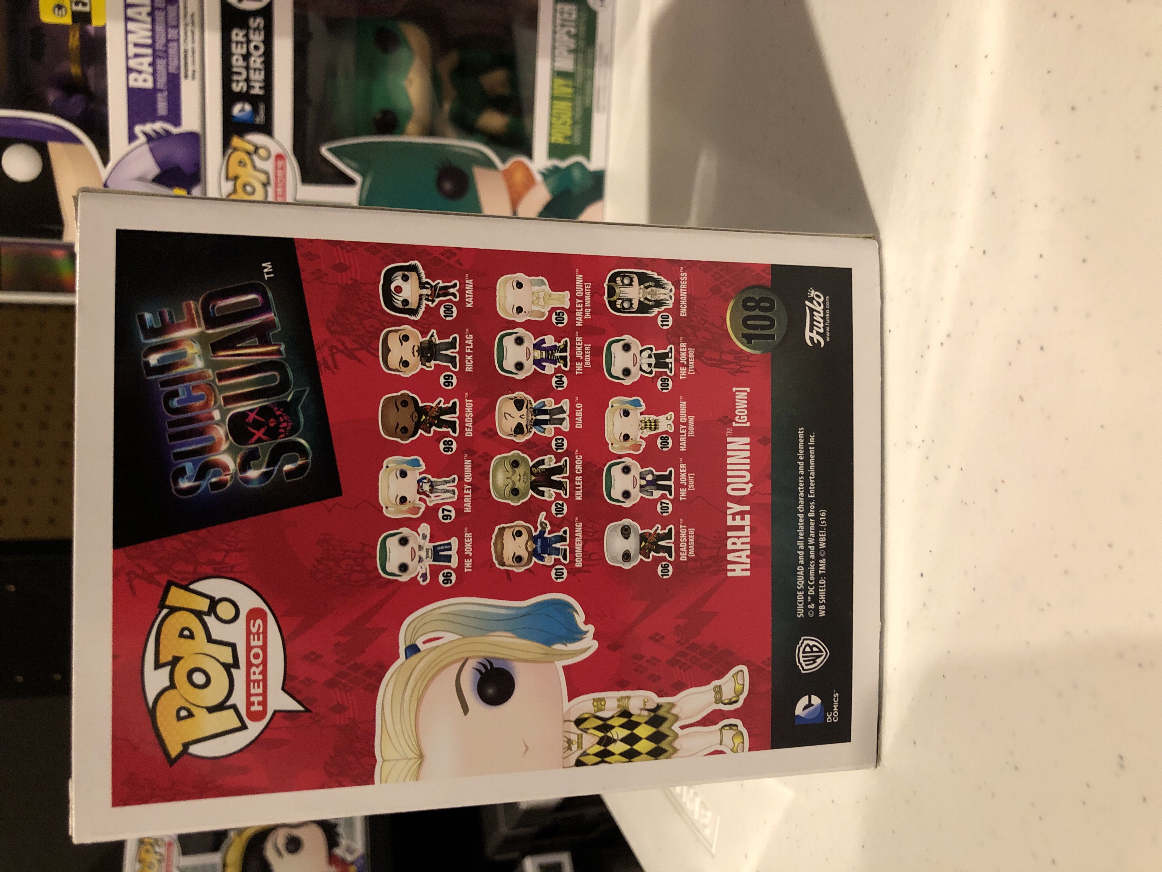 Batman: Harley Quinn (Gown), #108 - DC Universe vinyl figure collectible [Barcode 849803086589] - Main Image 3