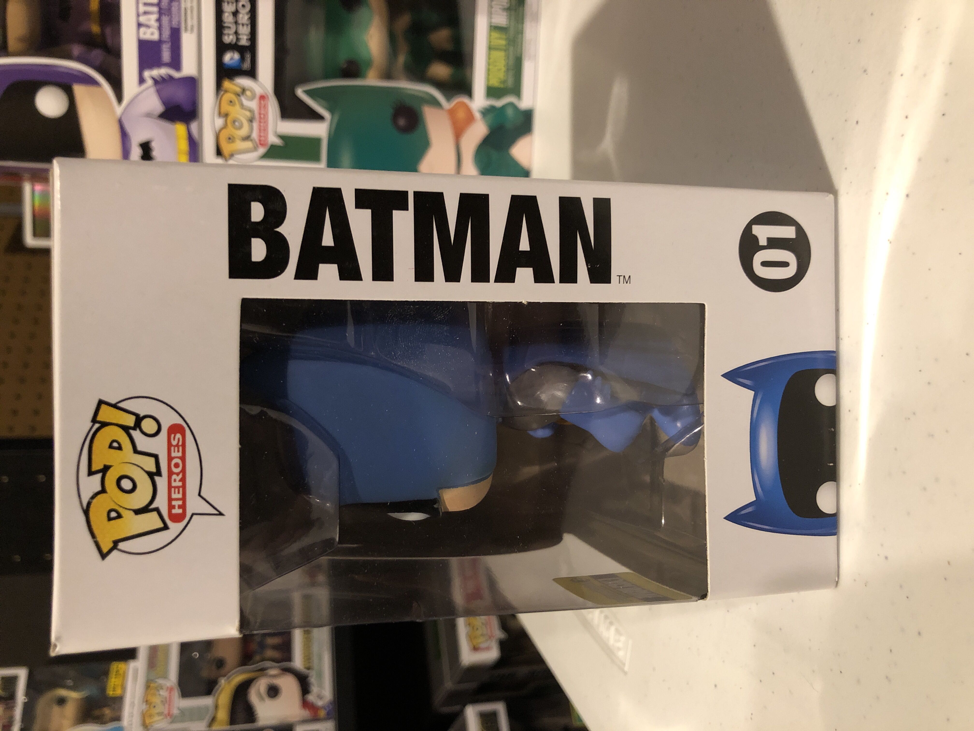 Batman (Blue) - DC Universe vinyl figure collectible [Barcode 849803052447] - Main Image 2