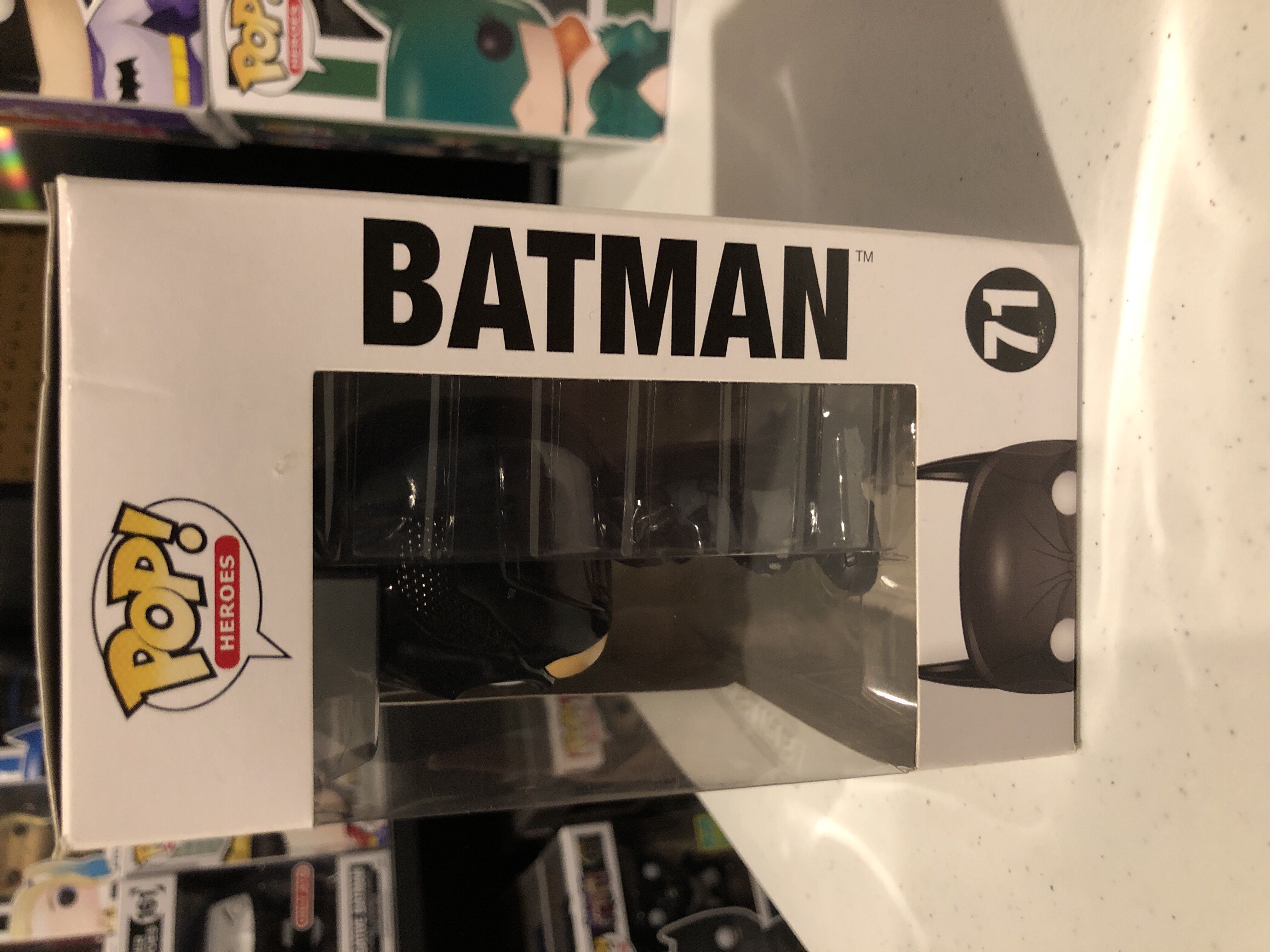 Batman  - DC Universe vinyl figure collectible [Barcode 849803063832] - Main Image 2