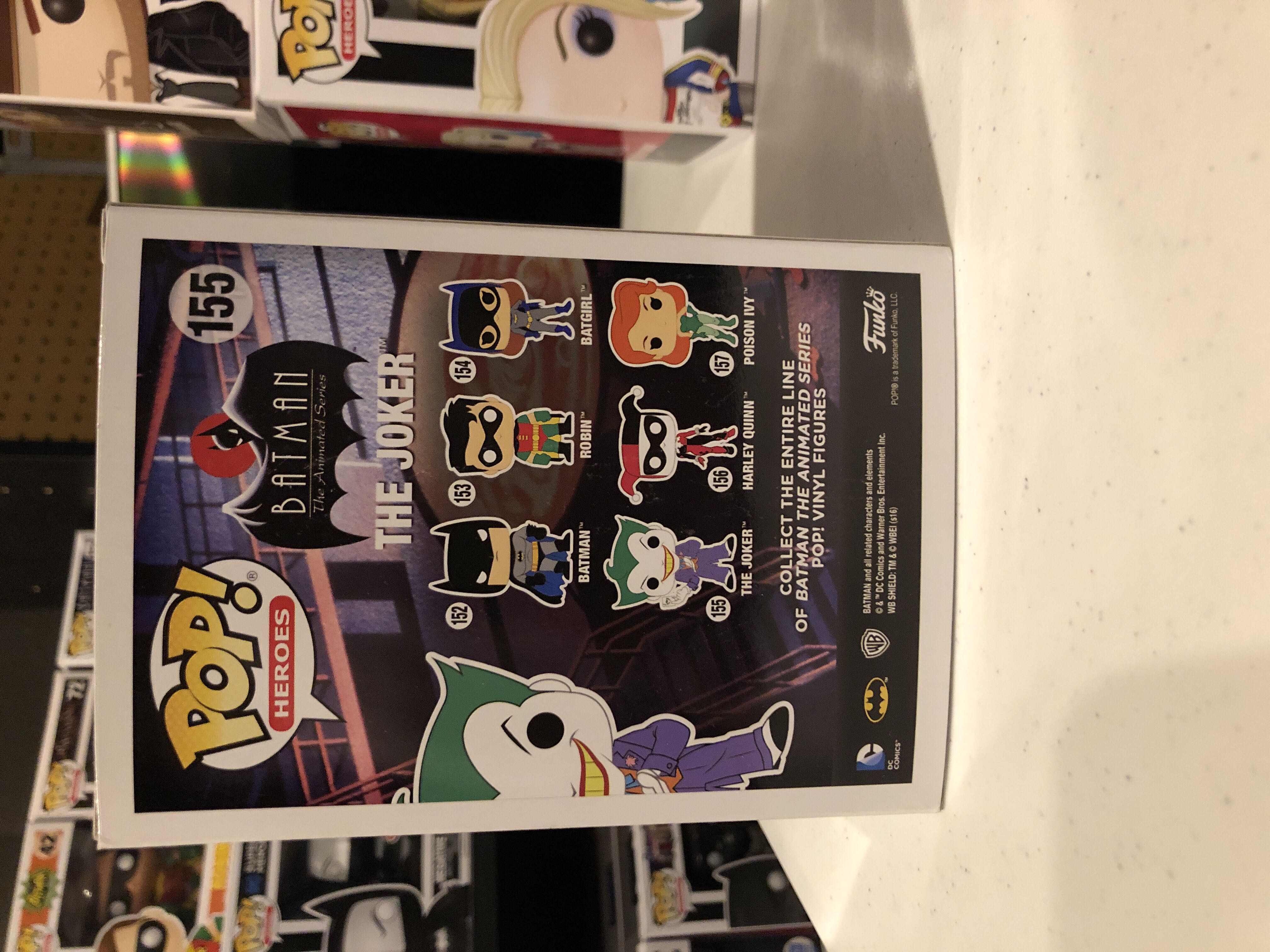 The Joker  - DC Universe vinyl figure collectible [Barcode 889698115735] - Main Image 3