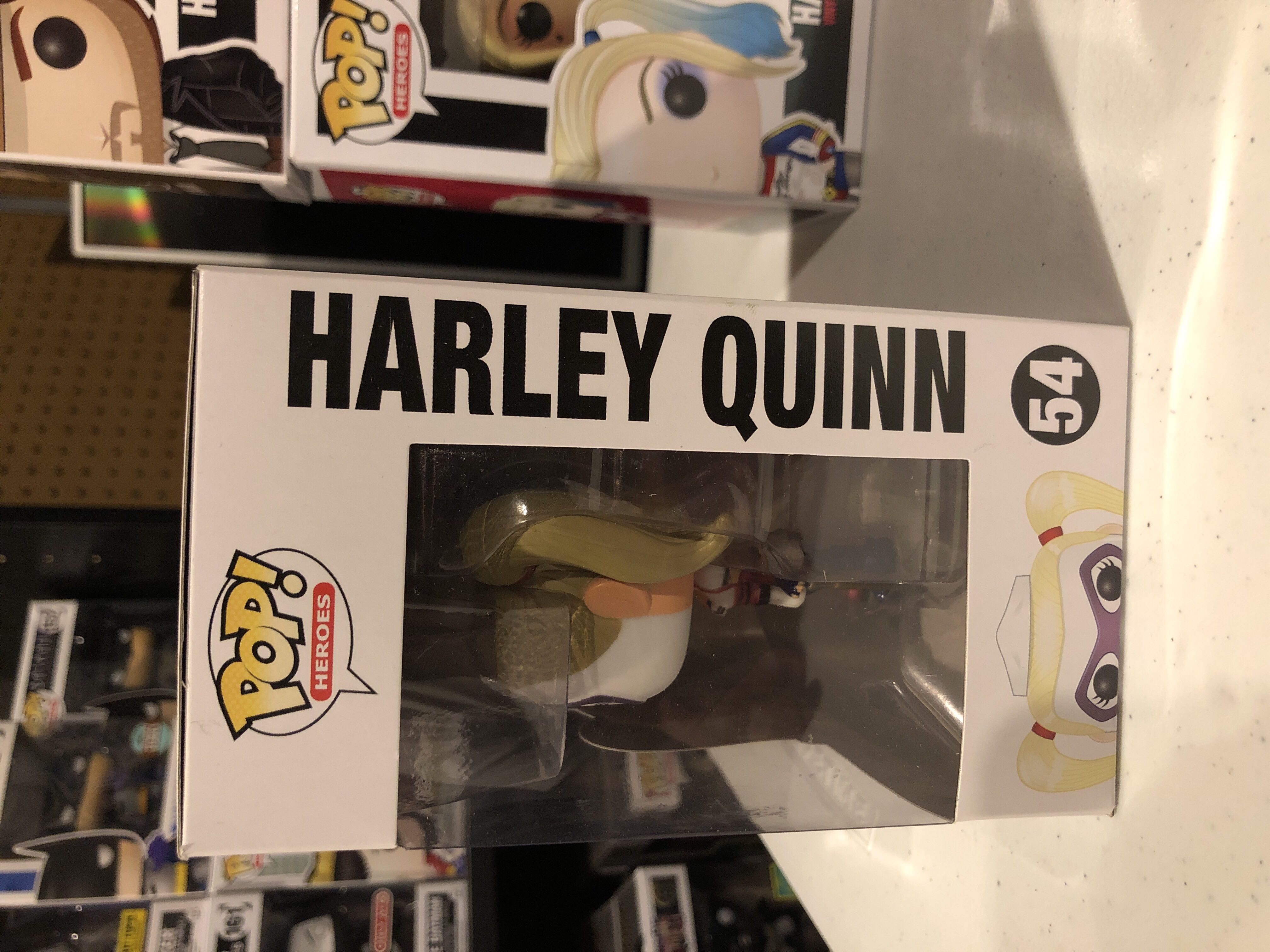 Harley Quinn  - Batman: Arkham Asylum vinyl figure collectible [Barcode 849803041991] - Main Image 2