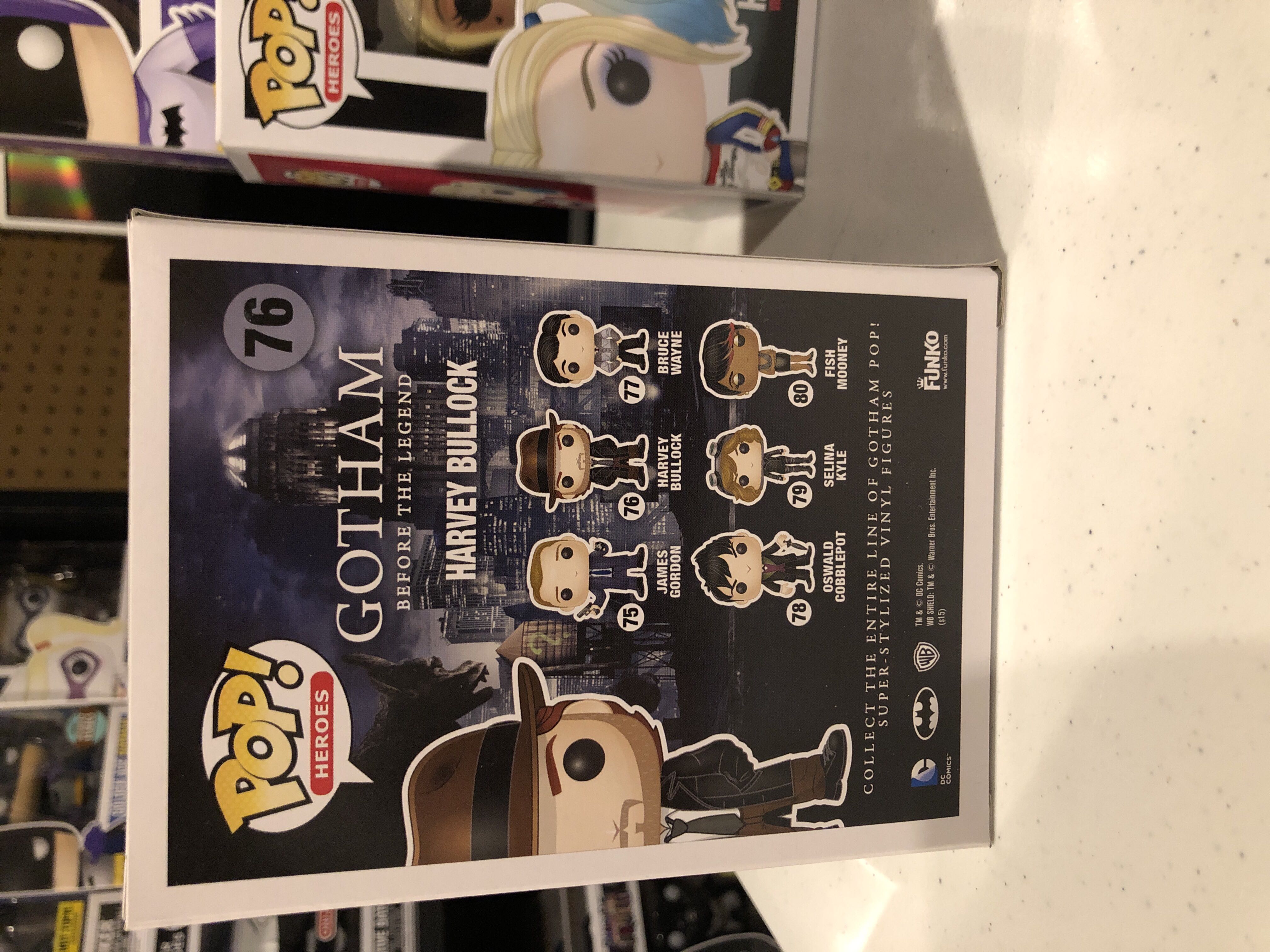 Harvey Bullock  - DC Universe vinyl figure collectible [Barcode 849803062477] - Main Image 3