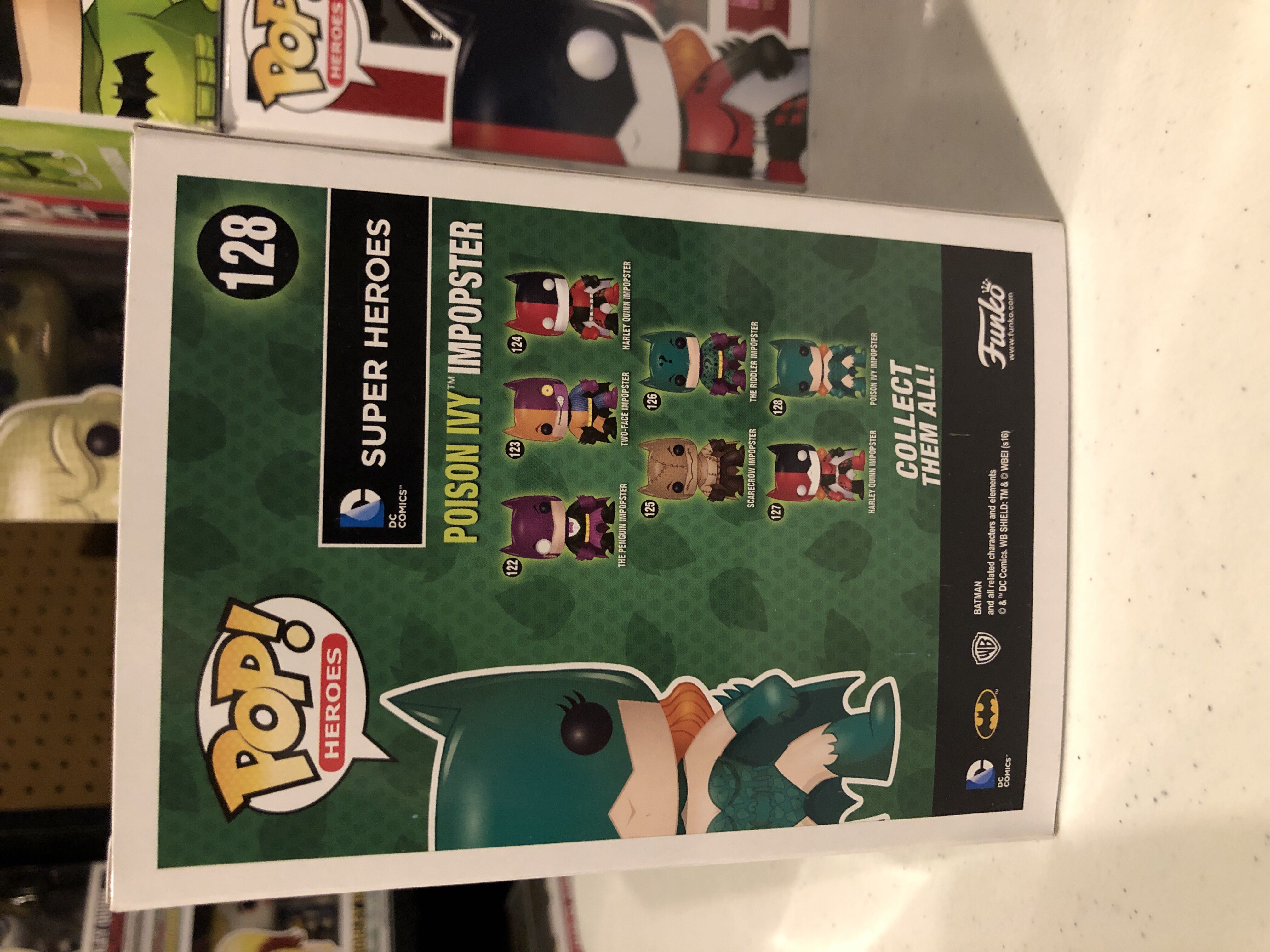 Imposter - Poison Ivy - DC Universe vinyl figure collectible [Barcode 889698107822] - Main Image 3