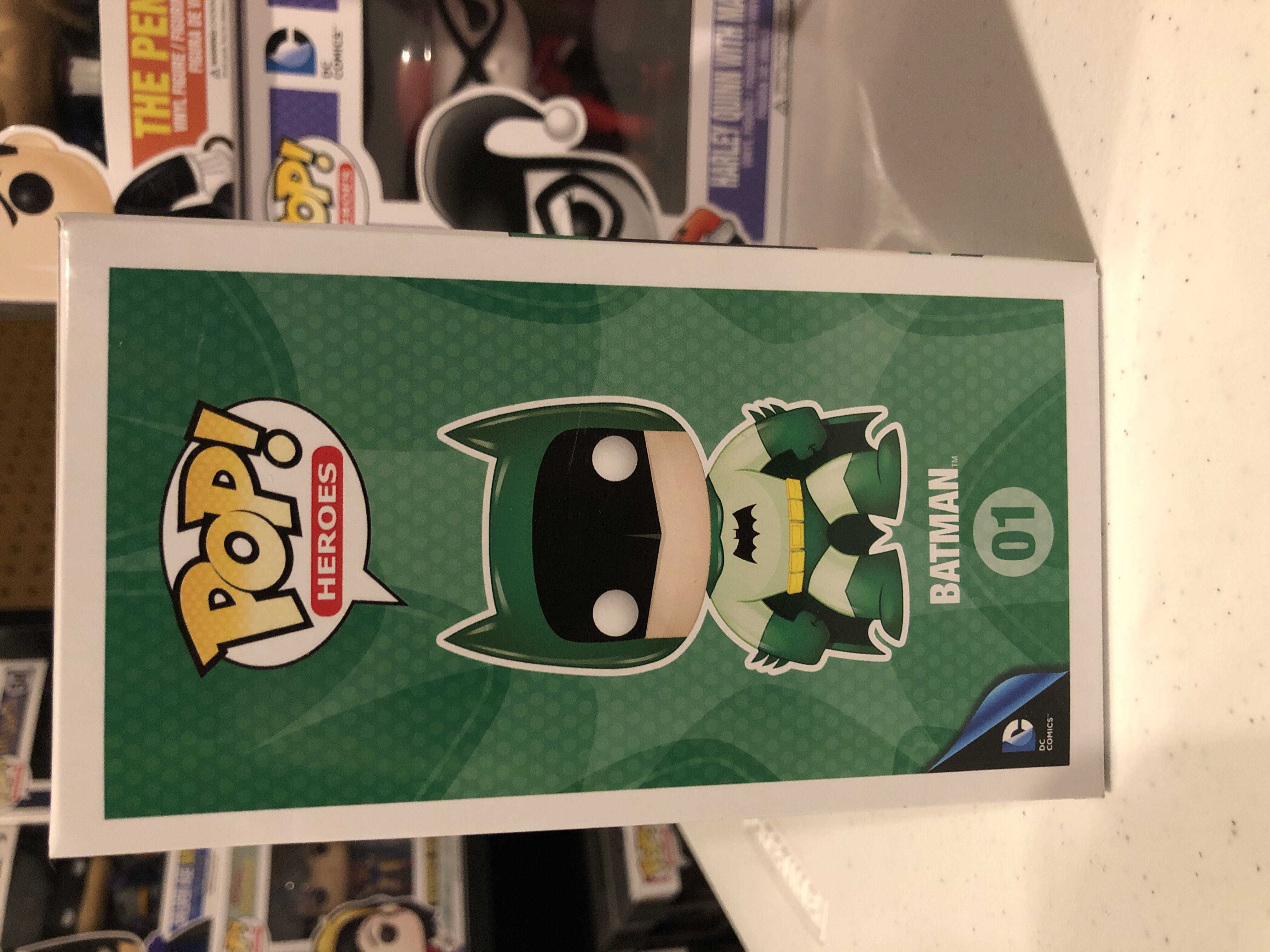 Batman (Green) - DC Universe vinyl figure collectible [Barcode 849803052492] - Main Image 4