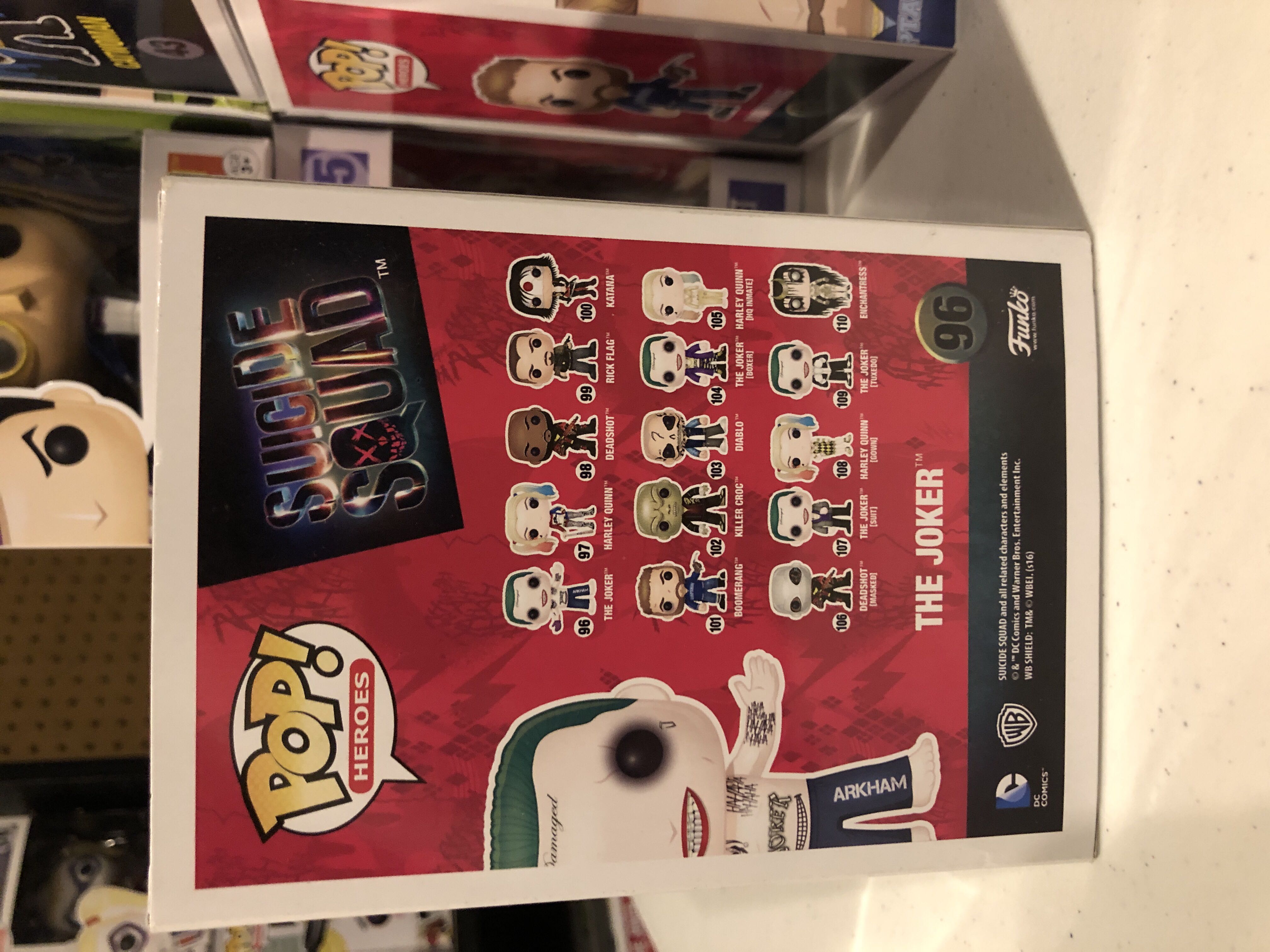 The Joker - DC Universe vinyl figure collectible [Barcode 849803086596] - Main Image 3