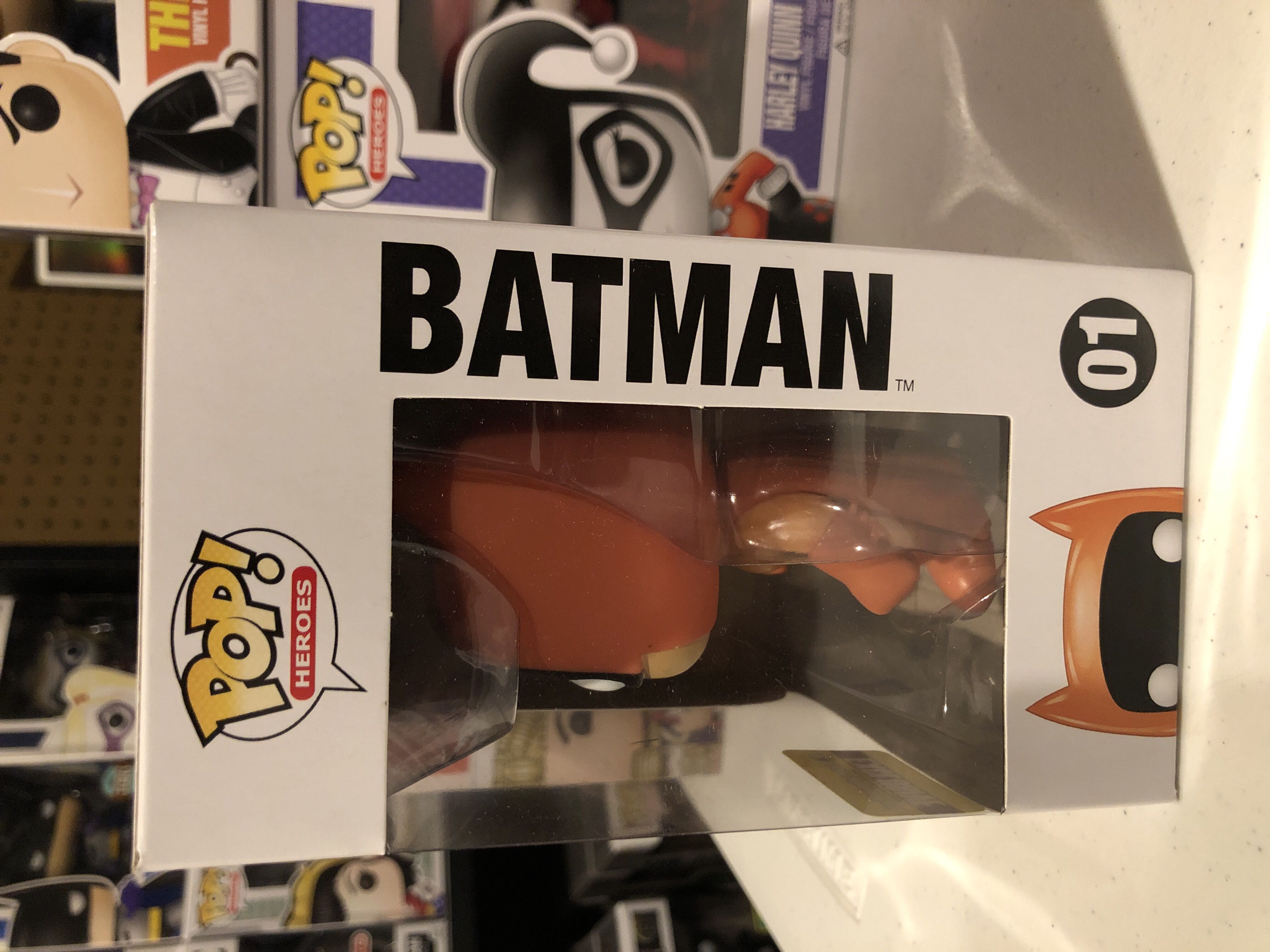 Batman (Orange) - DC Universe vinyl figure collectible [Barcode 849803052461] - Main Image 2