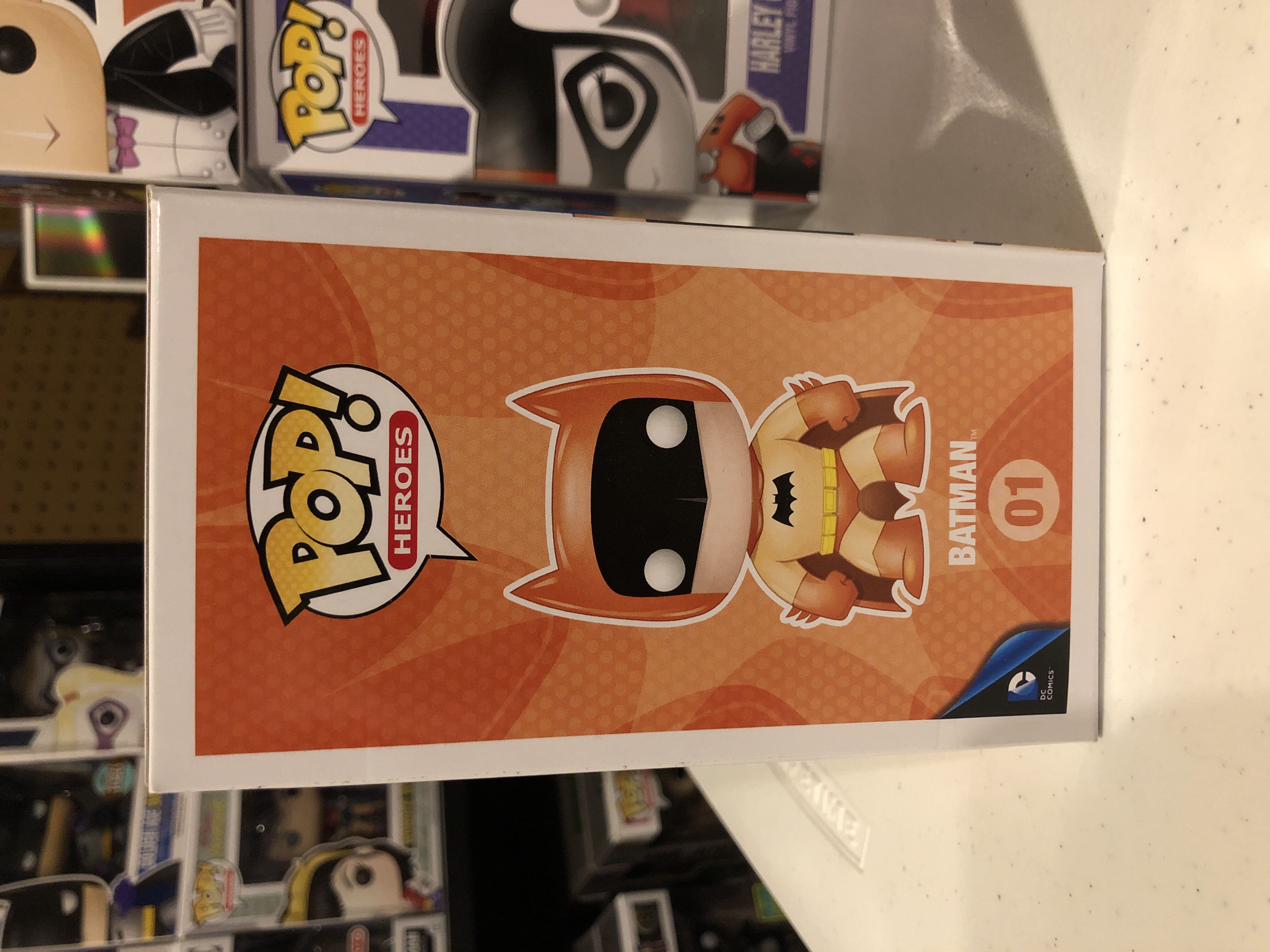 Batman (Orange) - DC Universe vinyl figure collectible [Barcode 849803052461] - Main Image 4