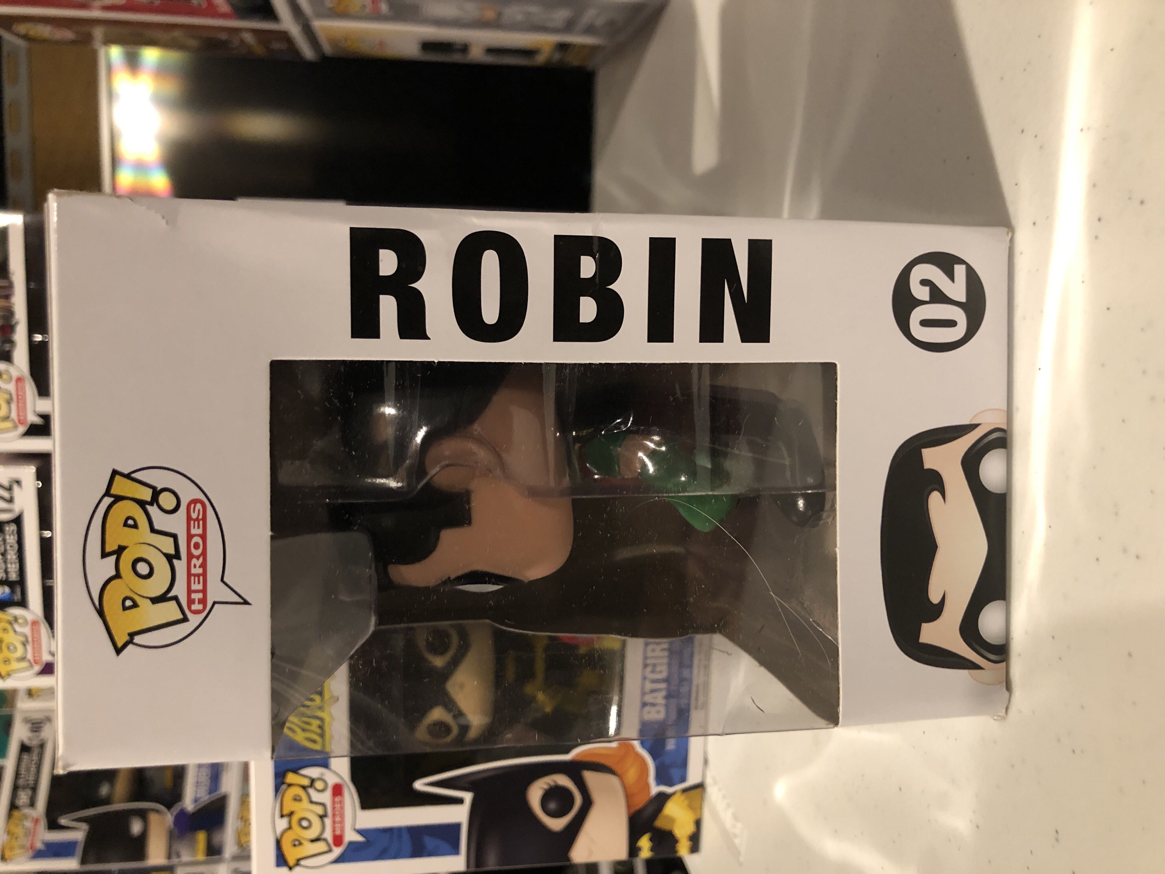 DC Super Hero’s - Robin Exclusive  - DC Universe vinyl figure collectible [Barcode 830395022093] - Main Image 2