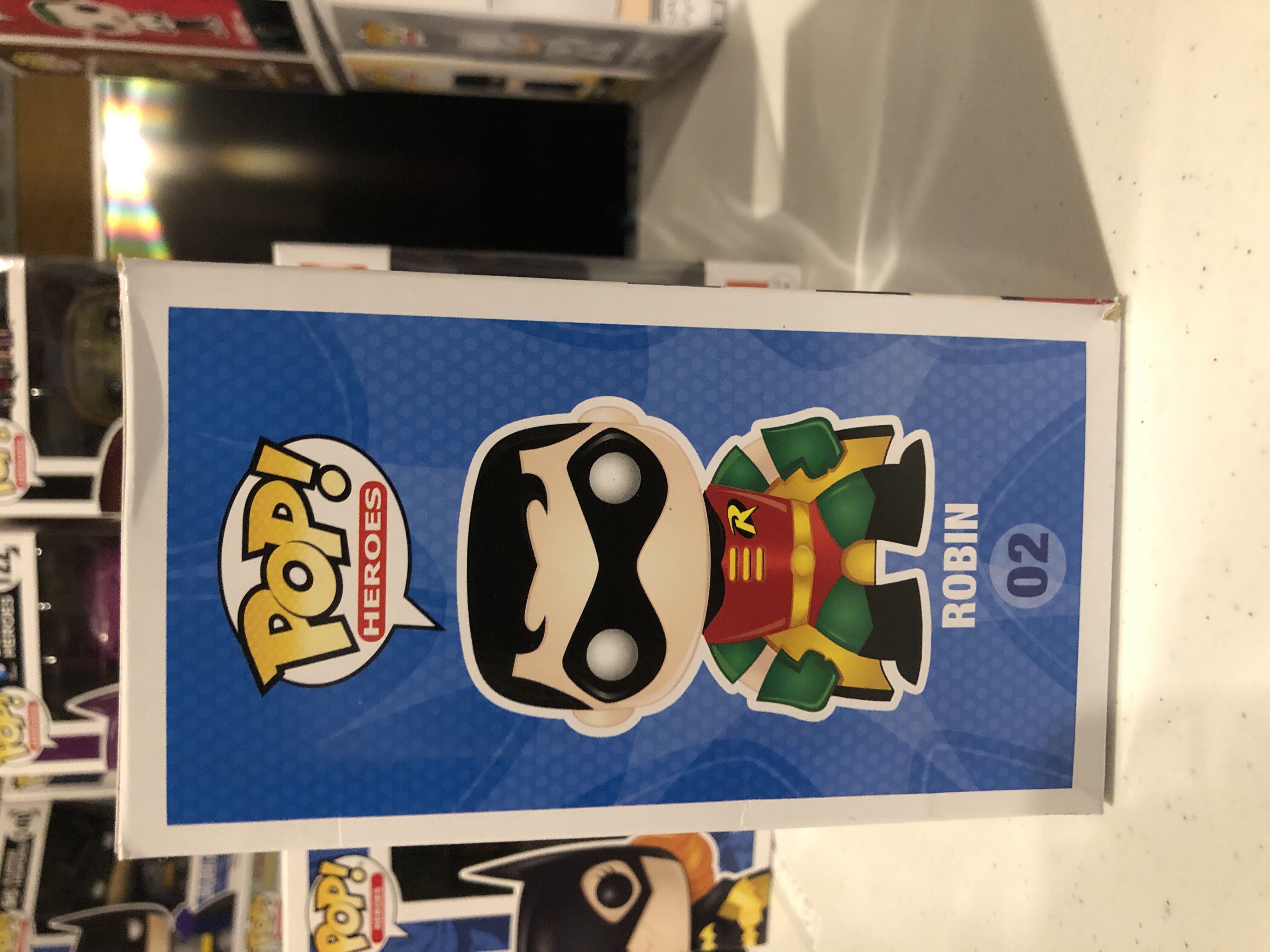 DC Super Hero’s - Robin Exclusive  - DC Universe vinyl figure collectible [Barcode 830395022093] - Main Image 4