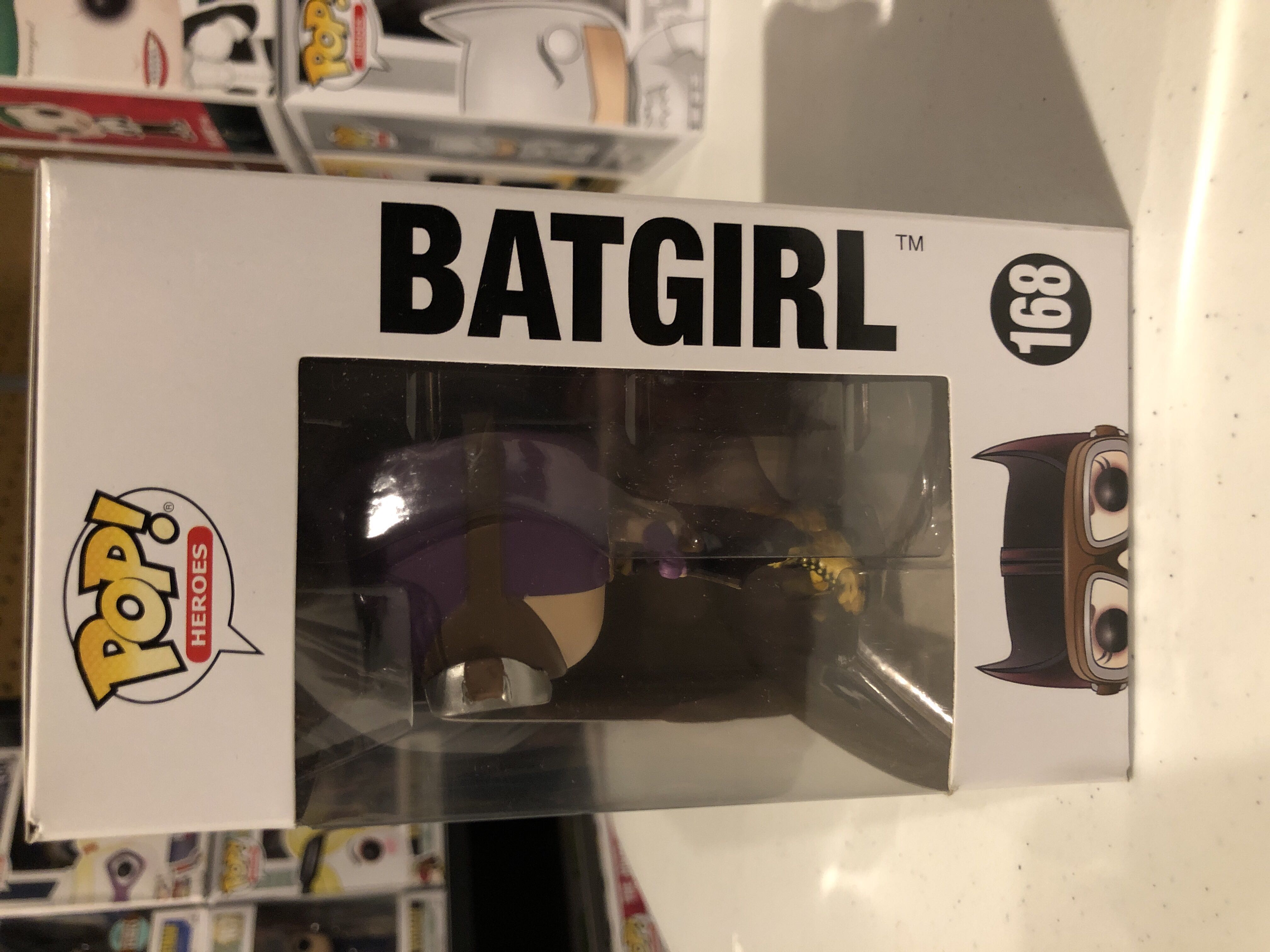 Batgirl  - Comics Bombshells vinyl figure collectible [Barcode 889698128520] - Main Image 2