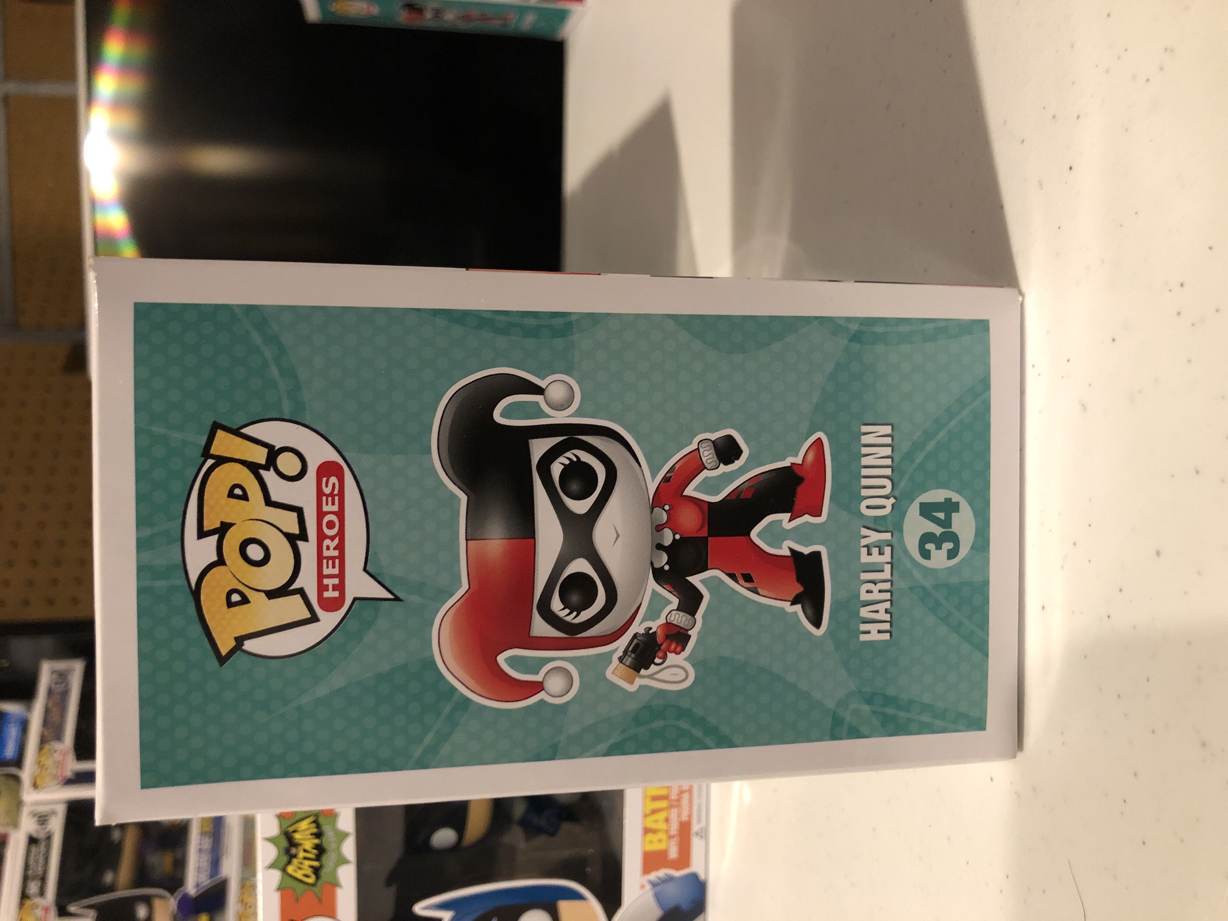 Harley Quinn  - DC Universe vinyl figure collectible [Barcode 849803036065] - Main Image 4