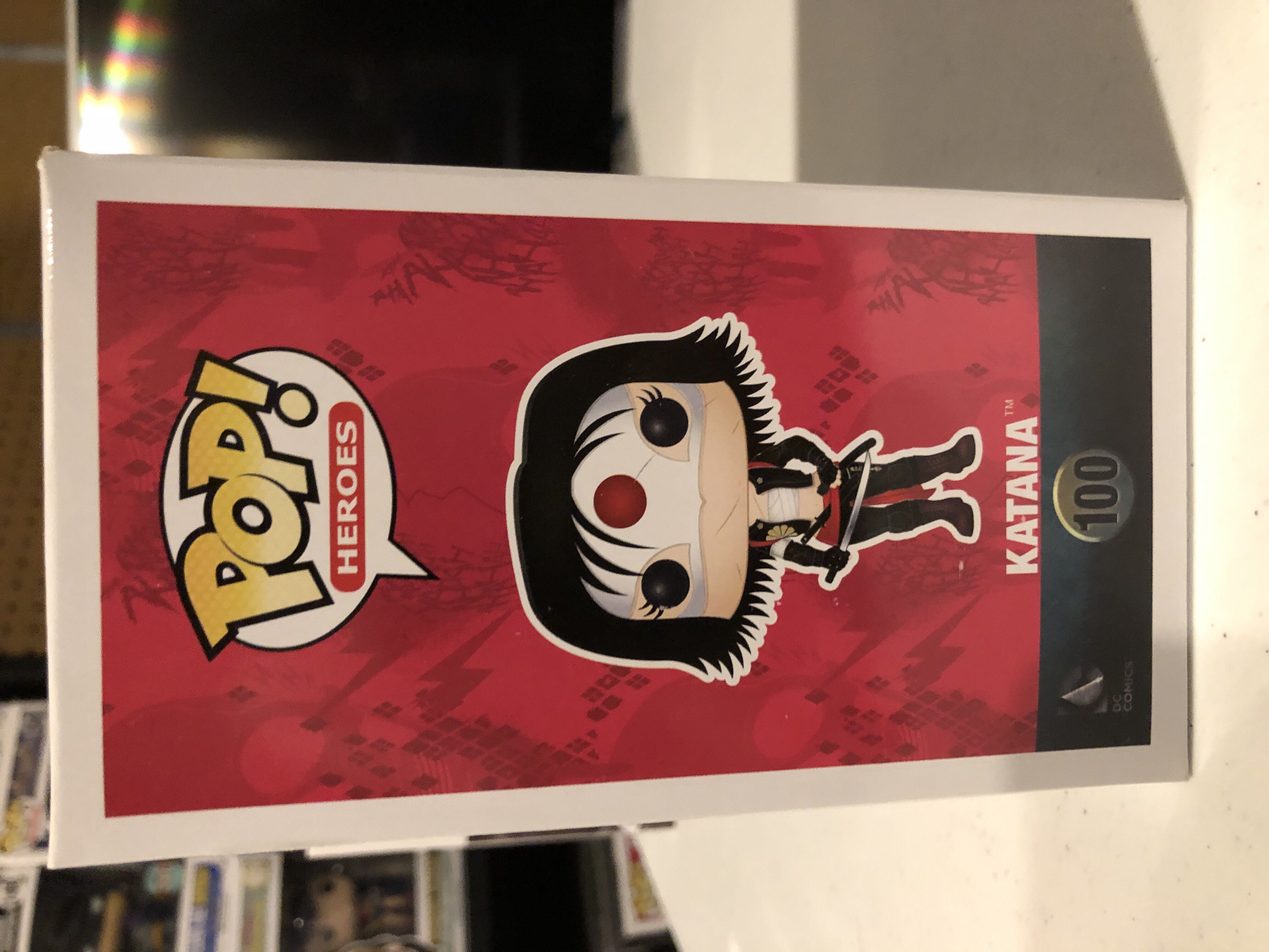 Katana - DC Universe vinyl figure collectible [Barcode 849803084028] - Main Image 4