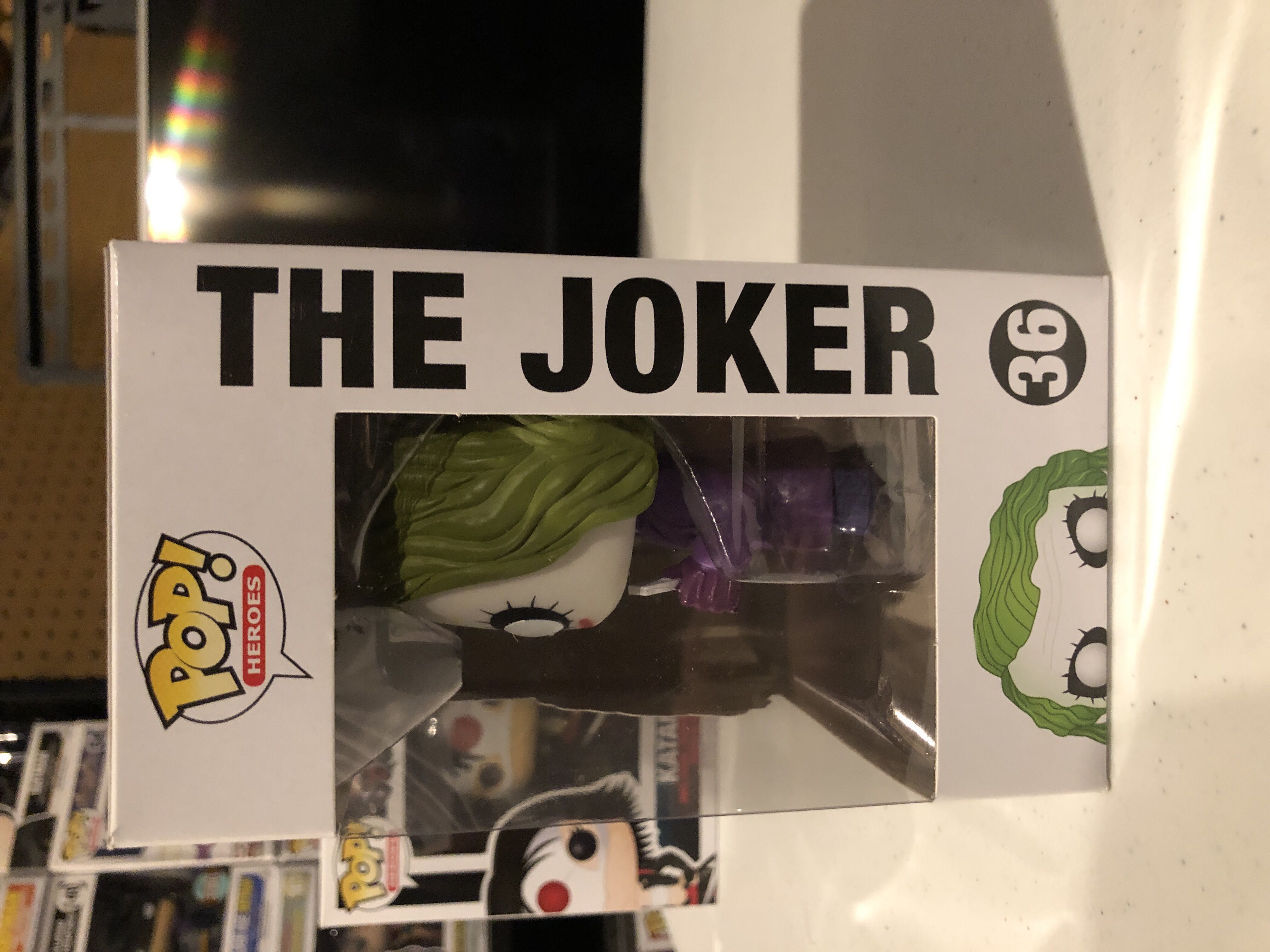 The Joker  - DC Universe vinyl figure collectible [Barcode 10062223] - Main Image 2