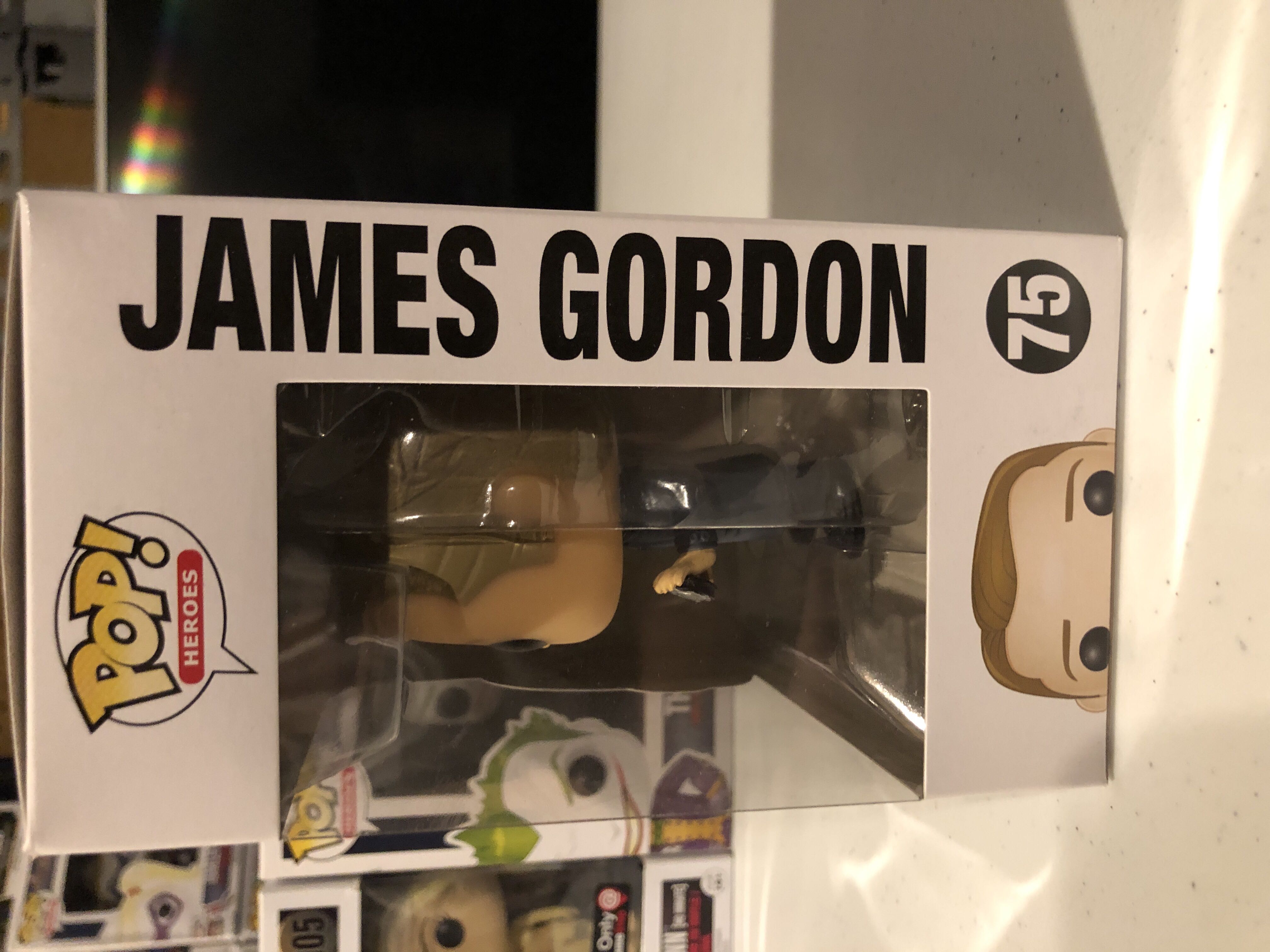 James Gordon  - DC Universe vinyl figure collectible [Barcode 849803062484] - Main Image 2
