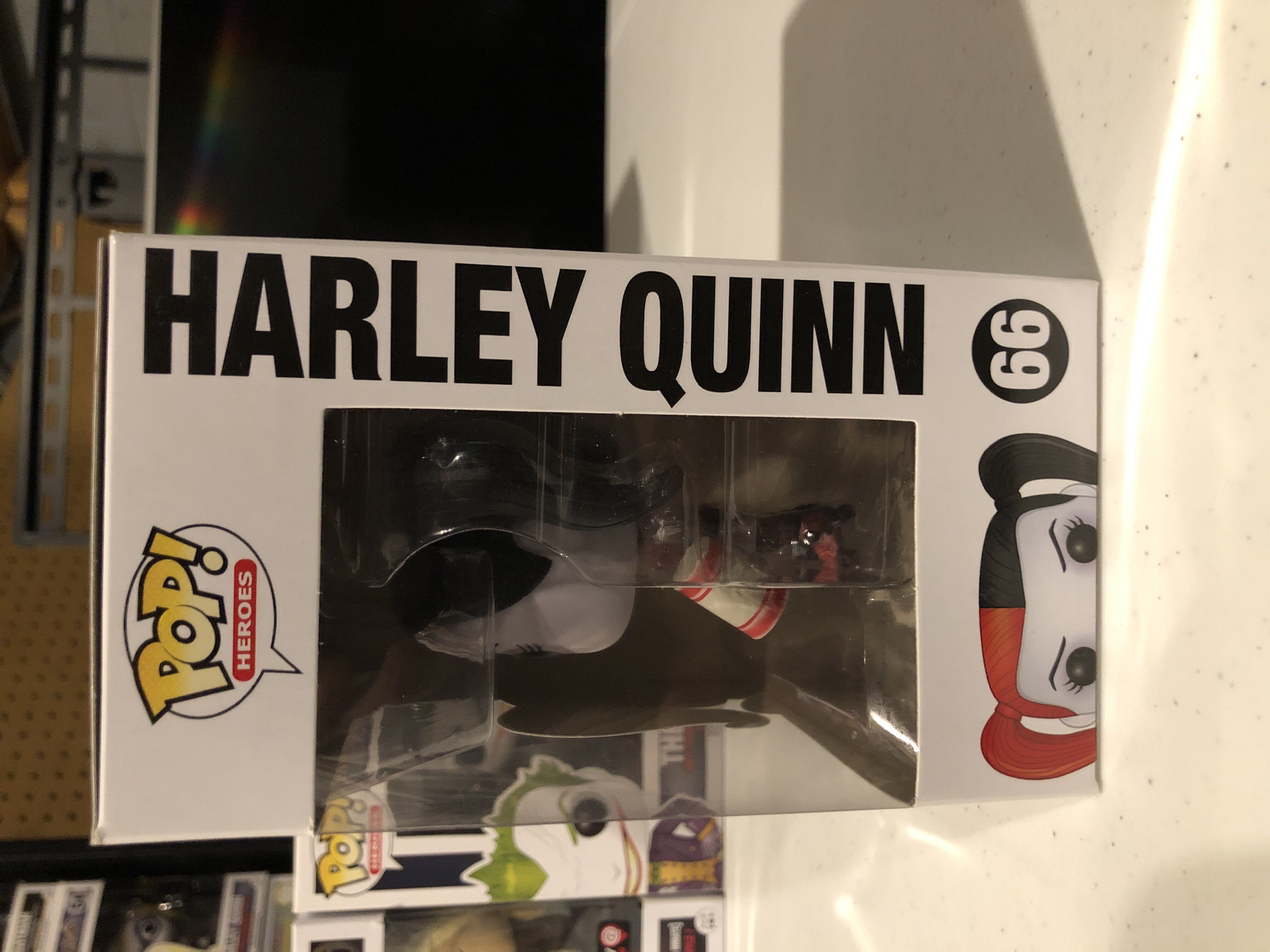 Harley Quinn - DC Universe vinyl figure collectible [Barcode 849803052607] - Main Image 2