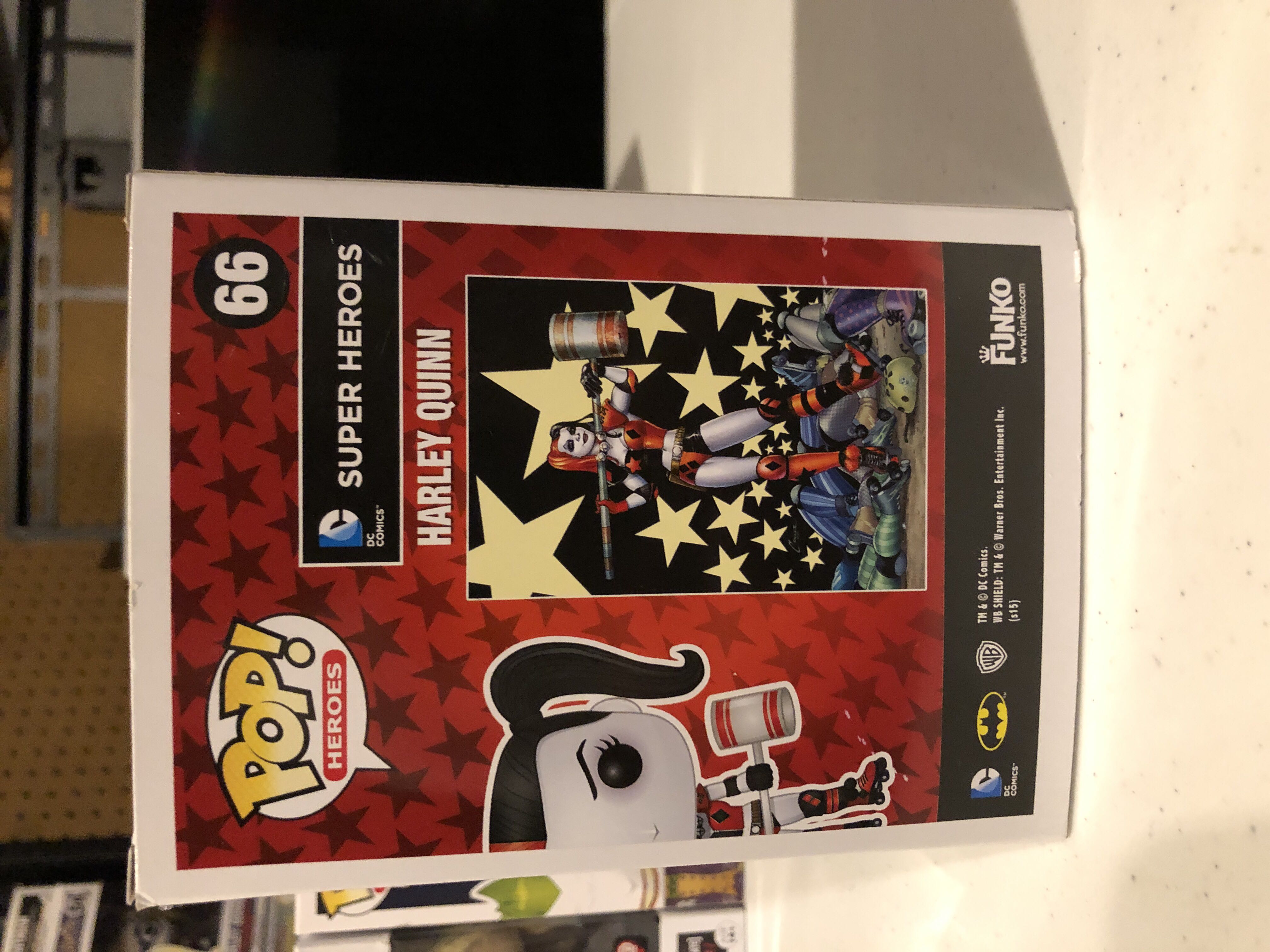 Harley Quinn - DC Universe vinyl figure collectible [Barcode 849803052607] - Main Image 3