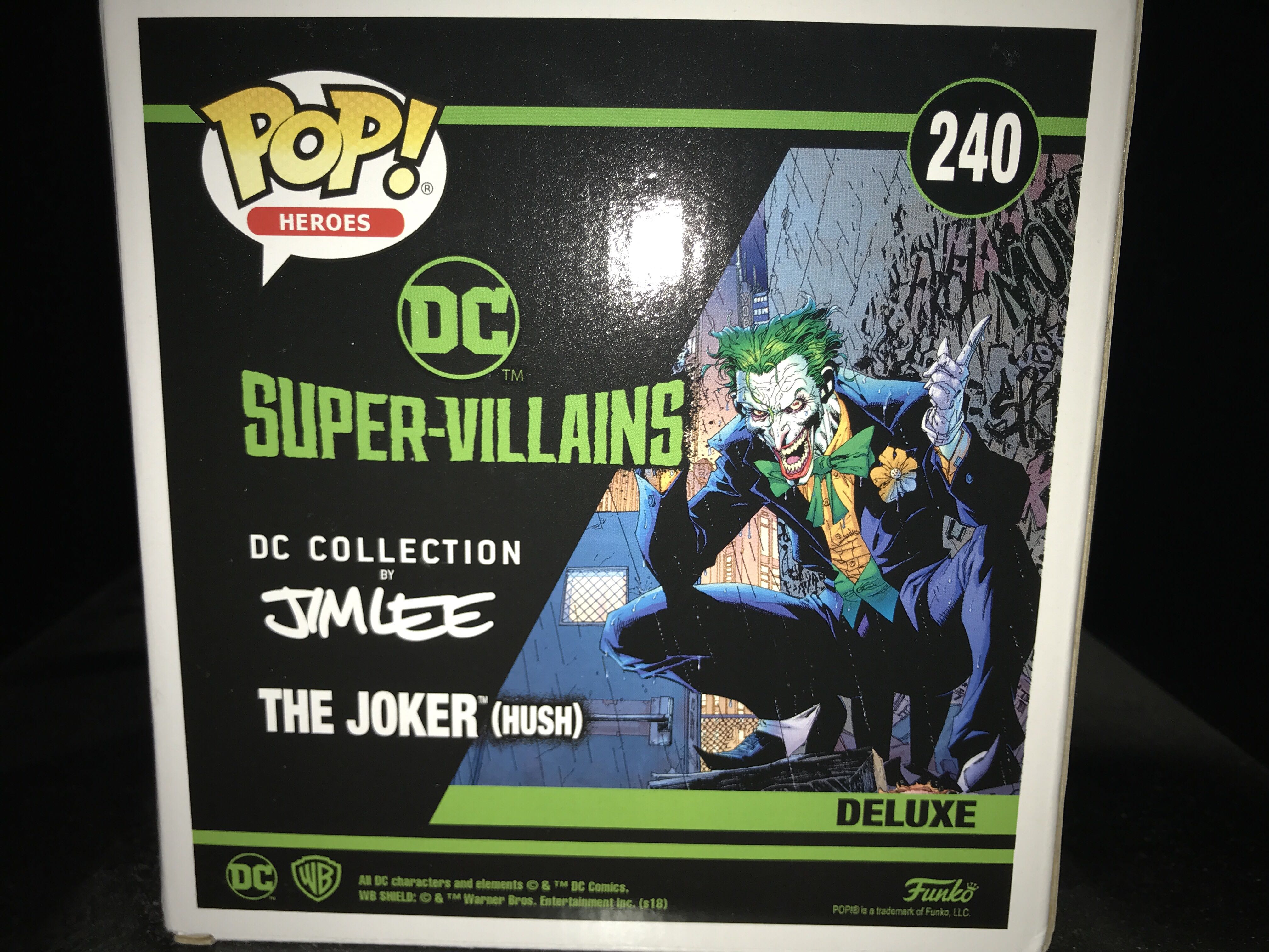 The Joker (Hush) - Batman vinyl figure collectible [Barcode 88637785] - Main Image 2