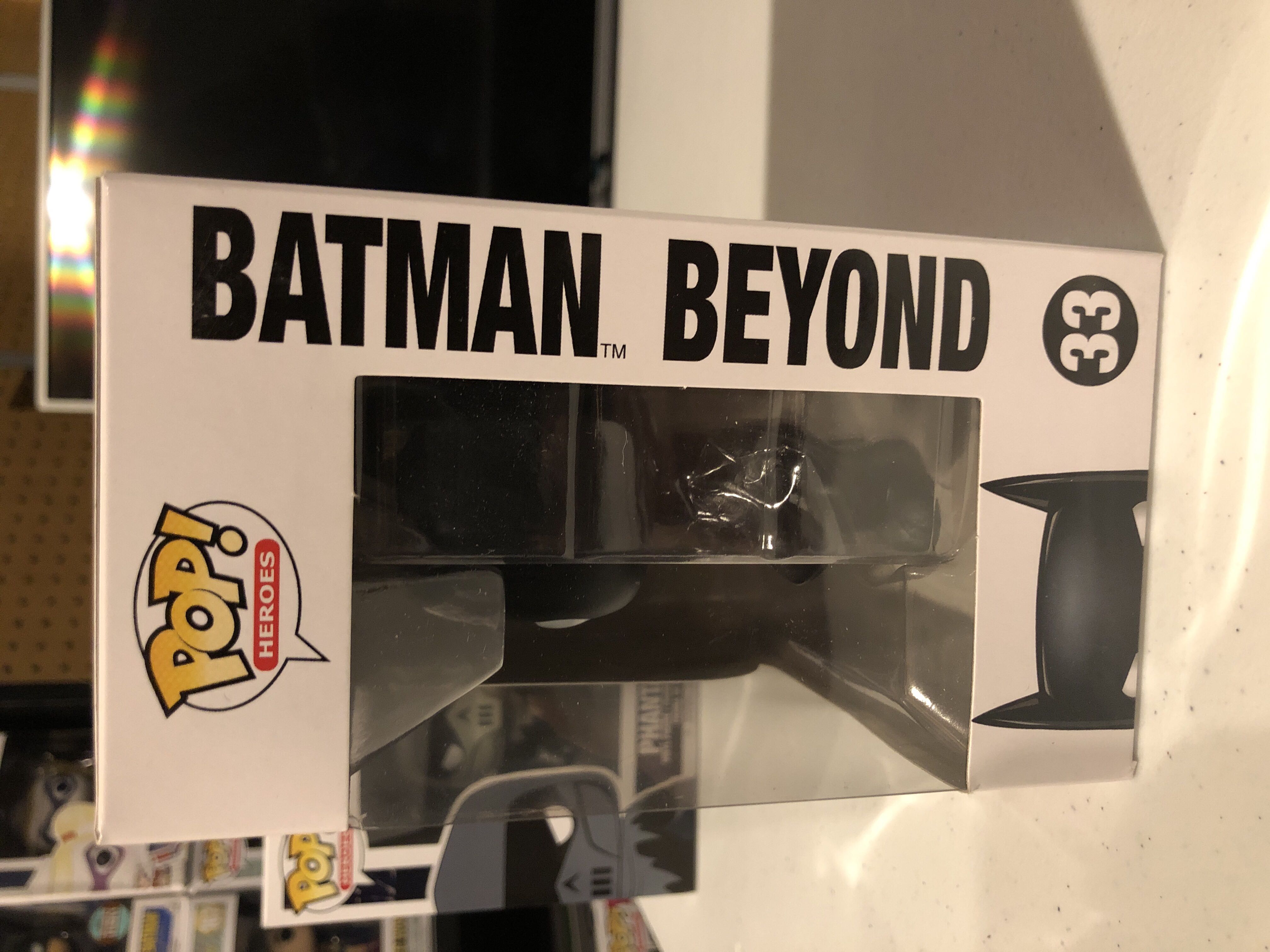 Batman Beyond  - DC Universe vinyl figure collectible [Barcode 849803035341] - Main Image 2