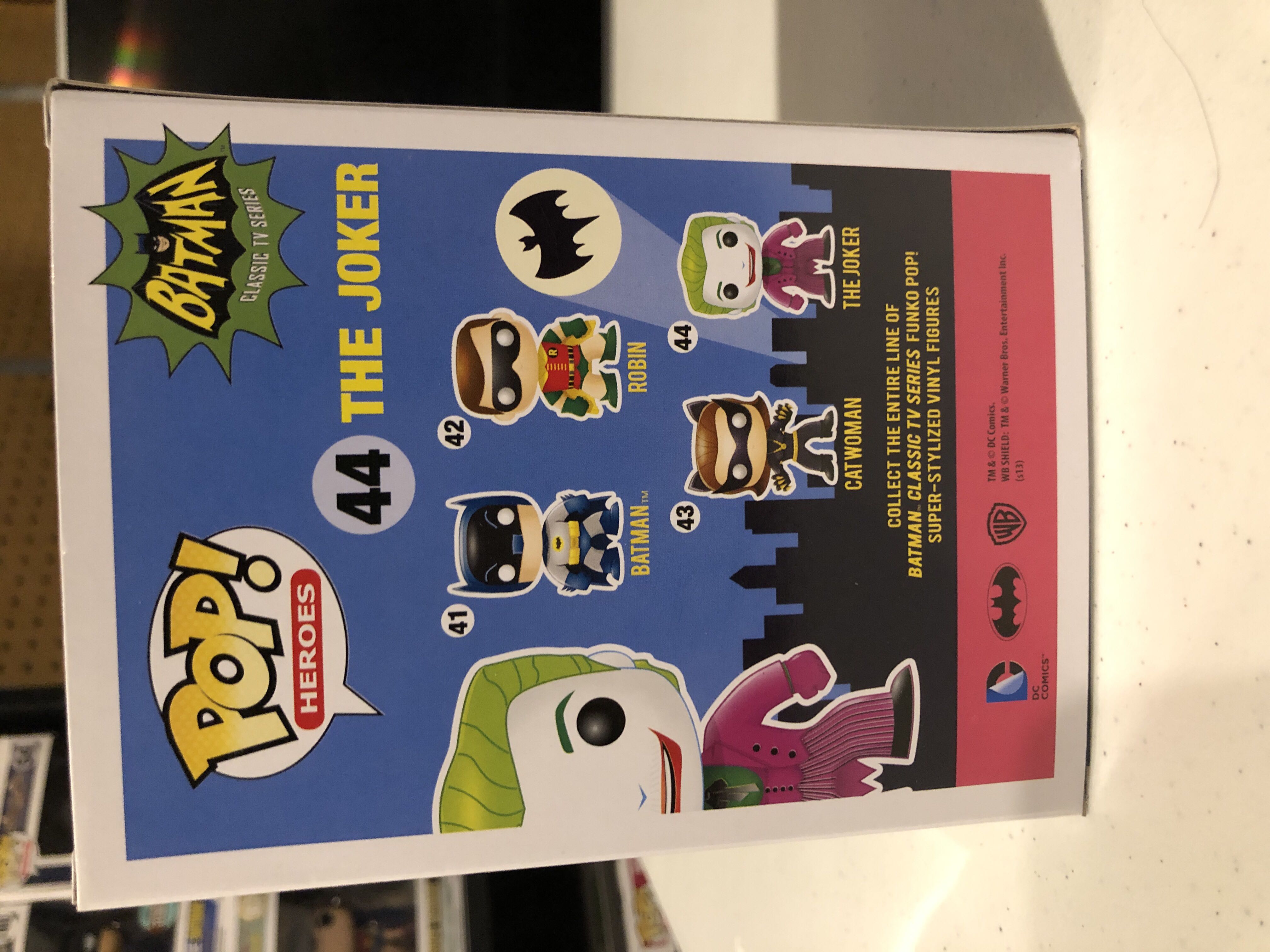 The Joker  - DC Universe vinyl figure collectible [Barcode 830395031200] - Main Image 3