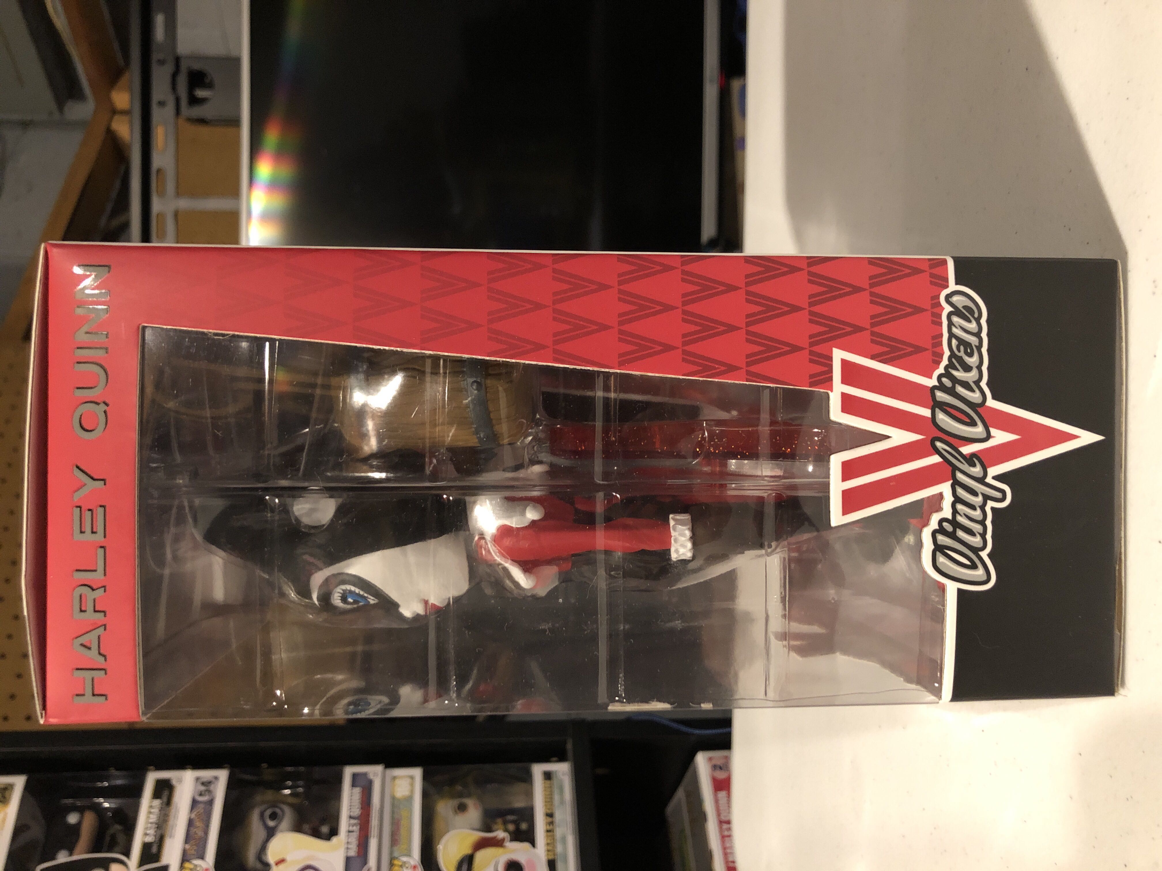 Harley Quinn  - DC Universe vinyl figure collectible [Barcode 849803044749] - Main Image 2