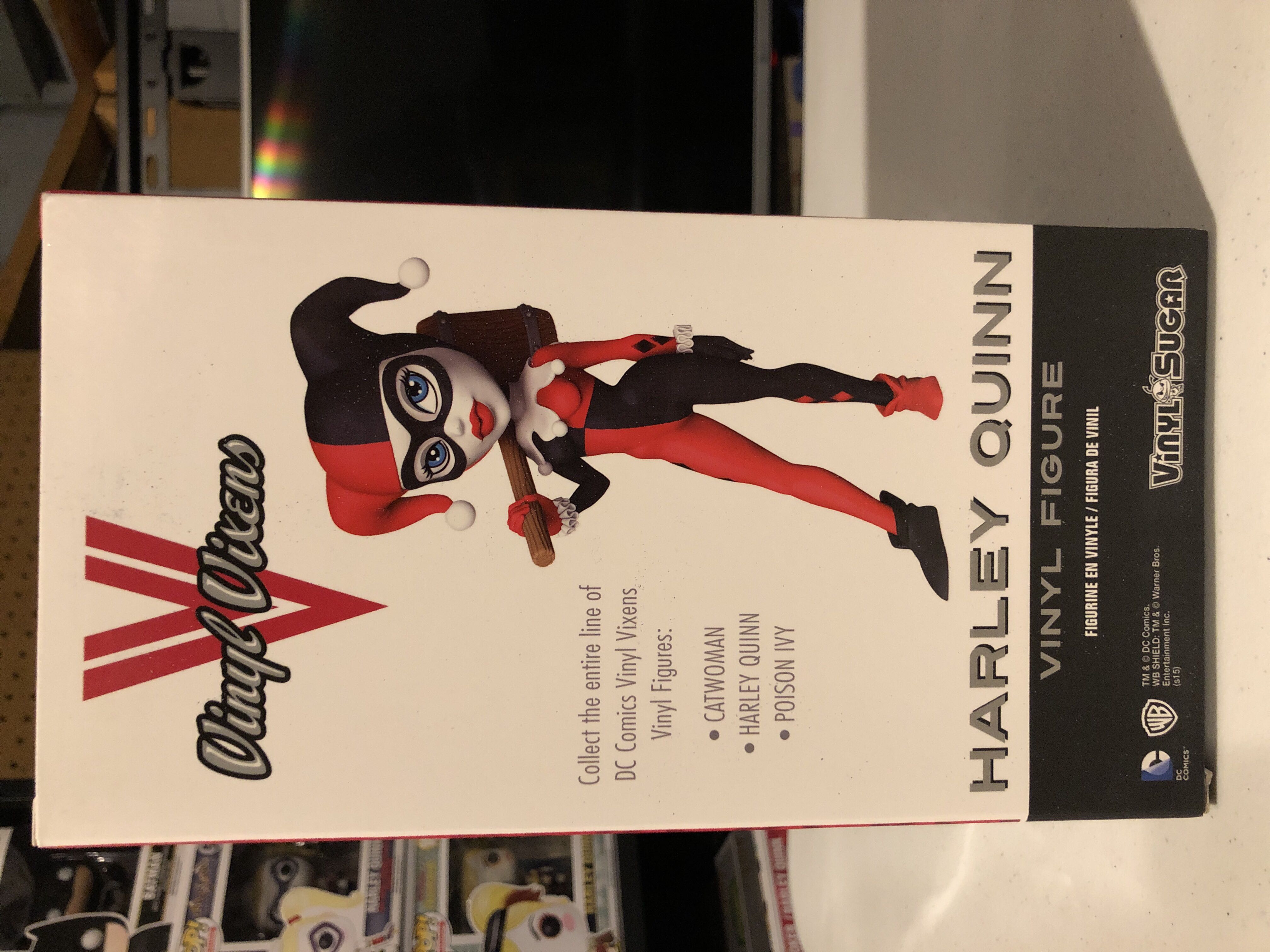 Harley Quinn  - DC Universe vinyl figure collectible [Barcode 849803044749] - Main Image 3