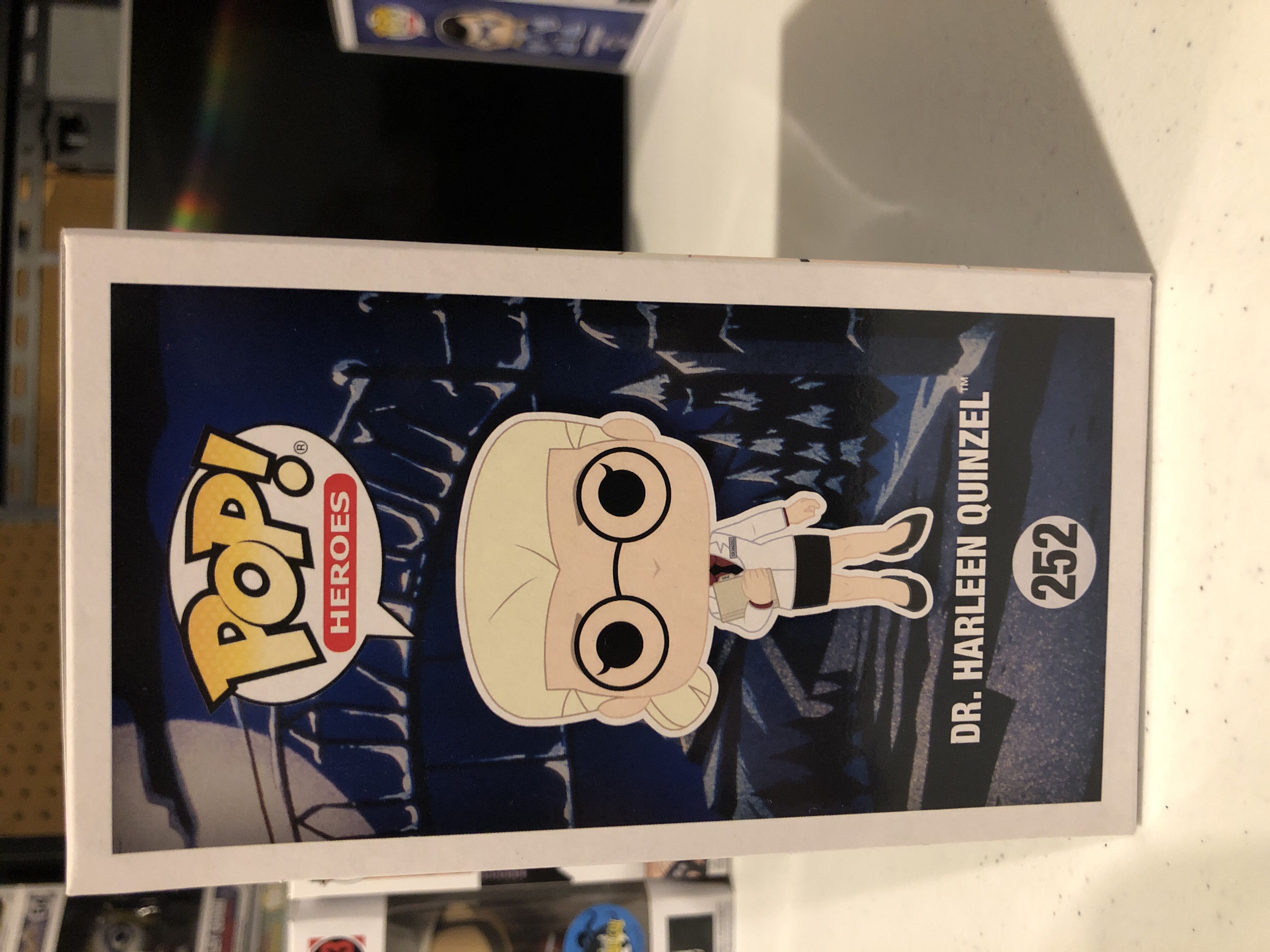 Dr. Harleen Quinzel - Batman: The Animated Series vinyl figure collectible [Barcode 889698345224] - Main Image 4