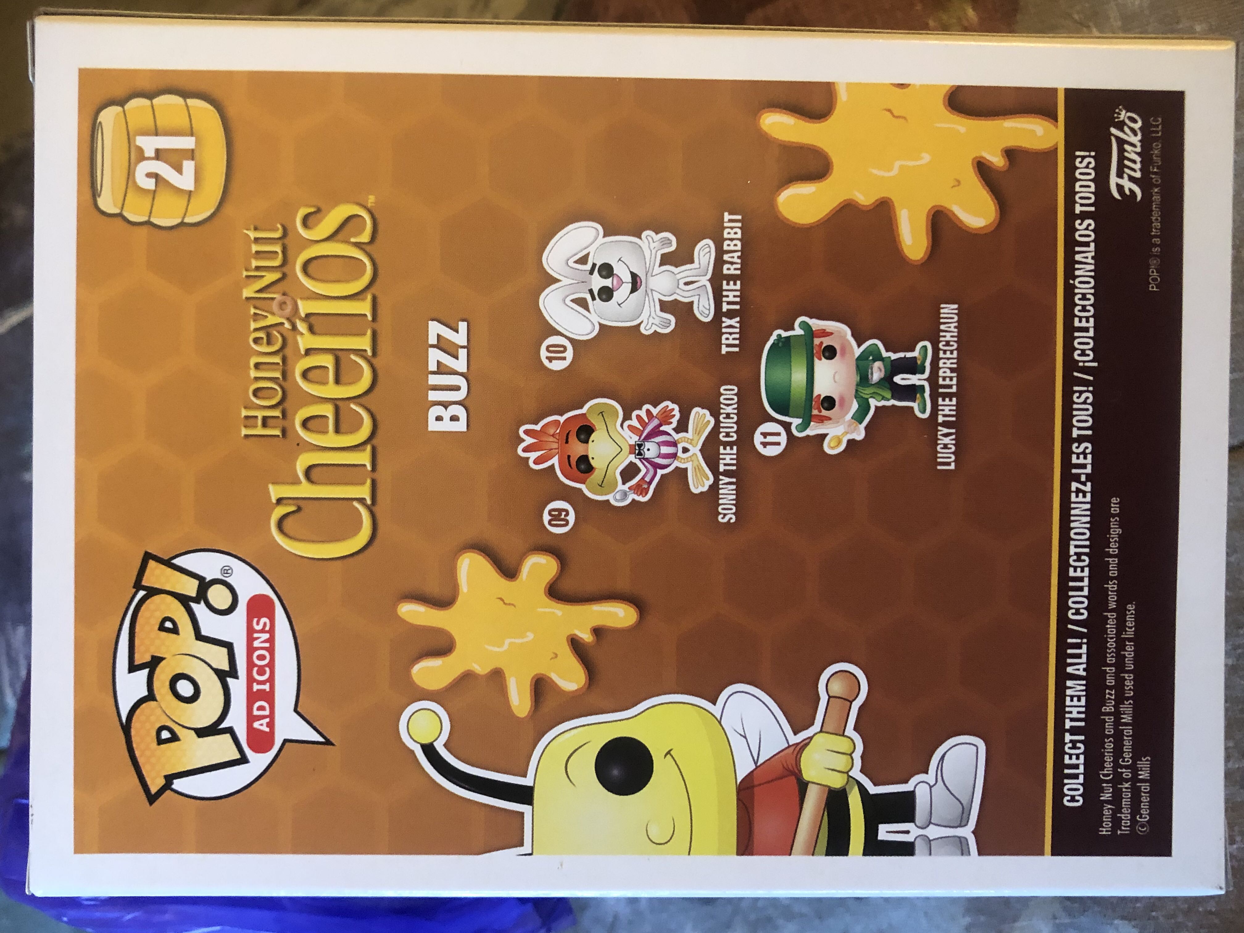 Ad Icon Honey Nut Cheerios $28 Buzz - Ad Icons vinyl figure collectible [Barcode 889698259224] - Main Image 2