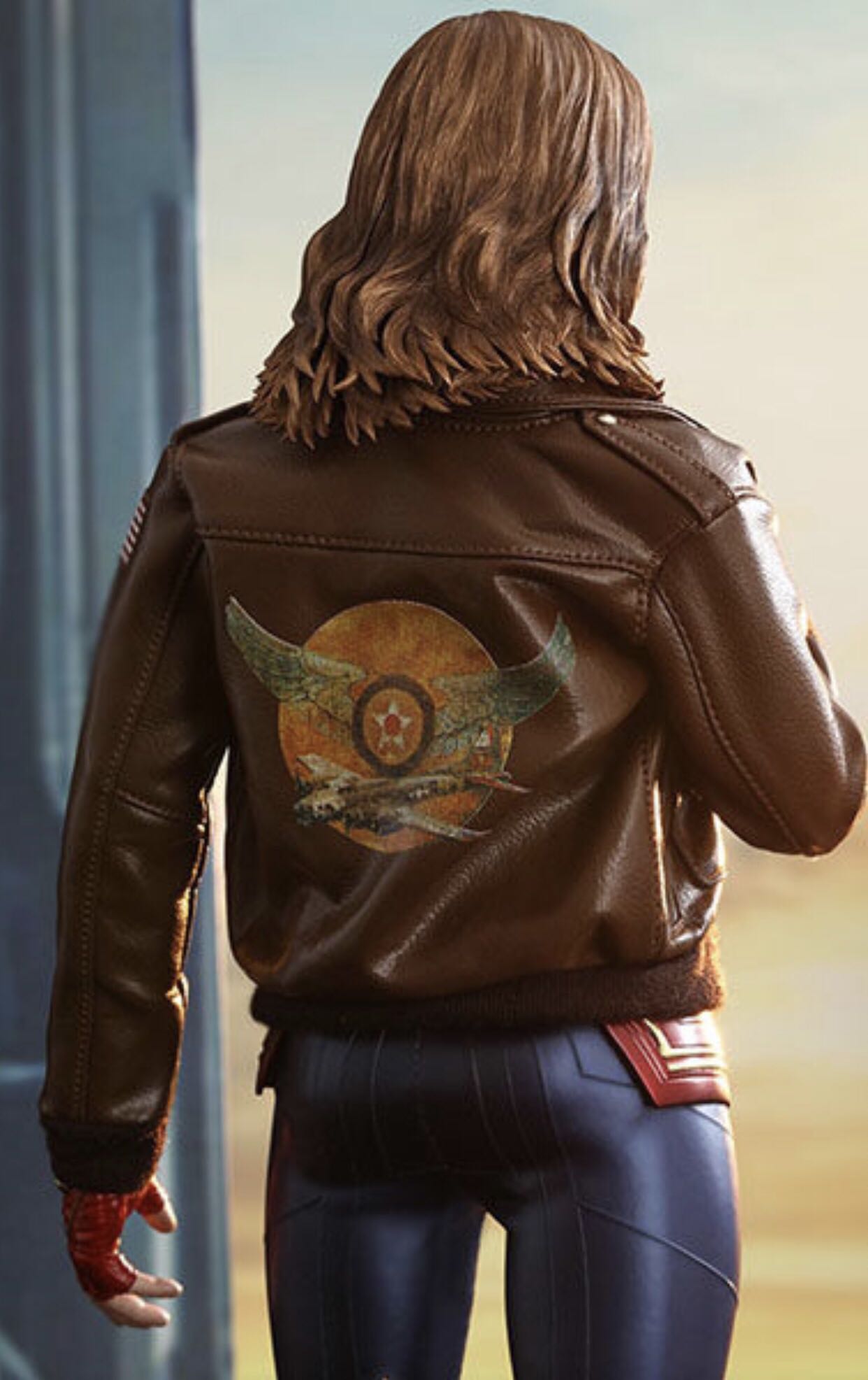 Captain Marvel - Captain Marvel vinyl figure collectible [Barcode 889698363594] - Main Image 4