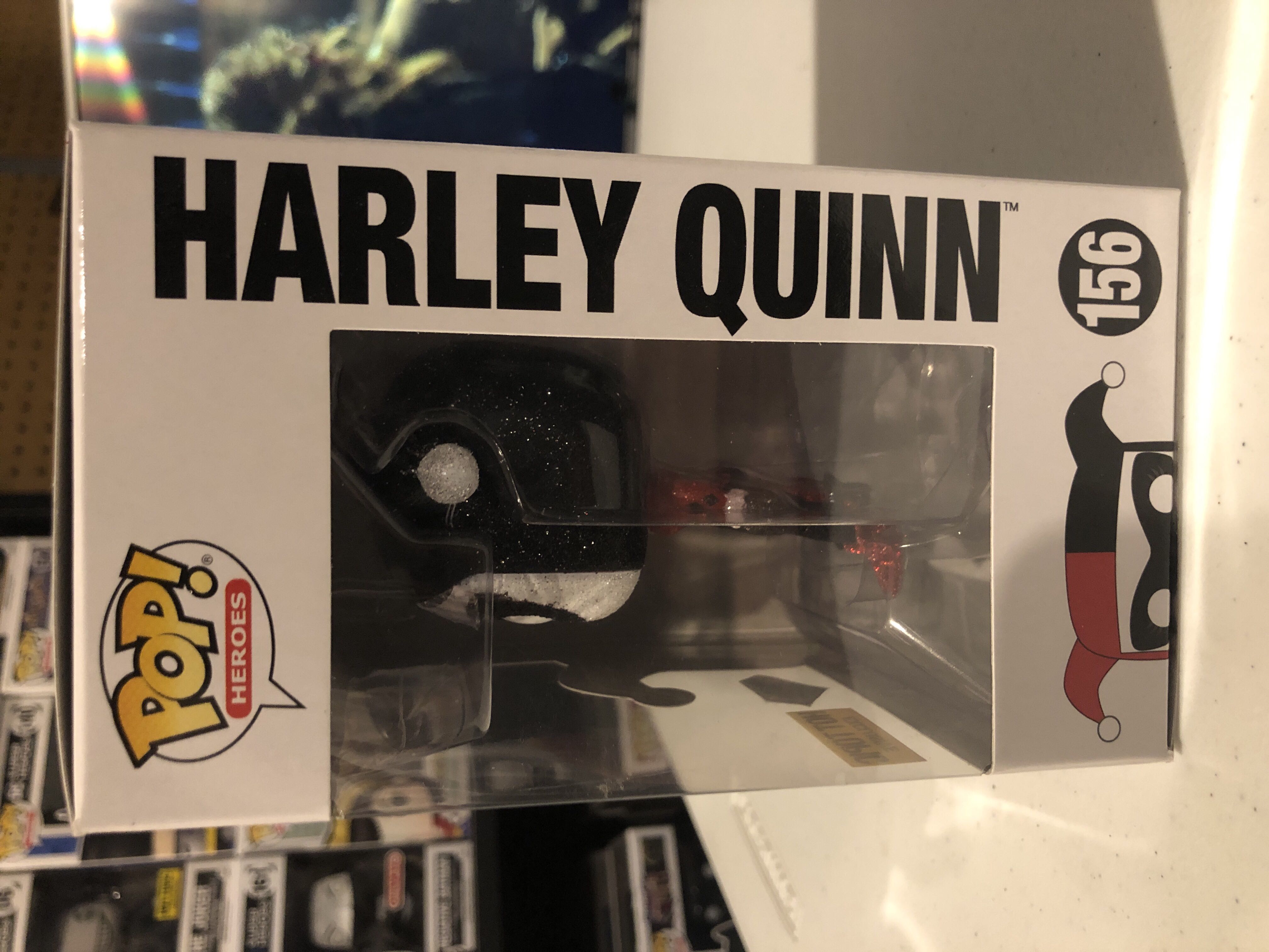 Harley Quinn (Diamond)  - DC Universe vinyl figure collectible [Barcode 11247608] - Main Image 2