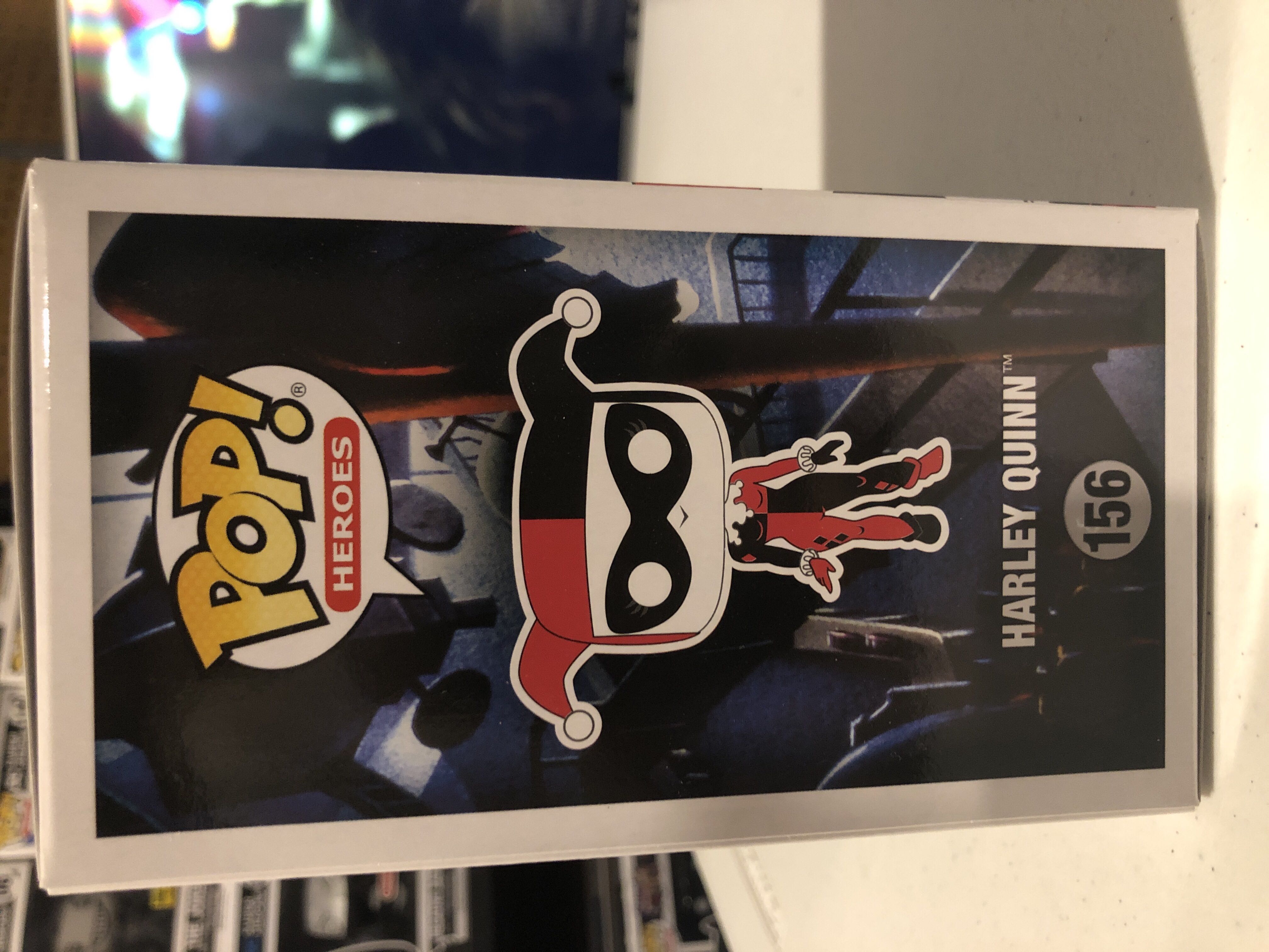 Harley Quinn (Diamond)  - DC Universe vinyl figure collectible [Barcode 11247608] - Main Image 4