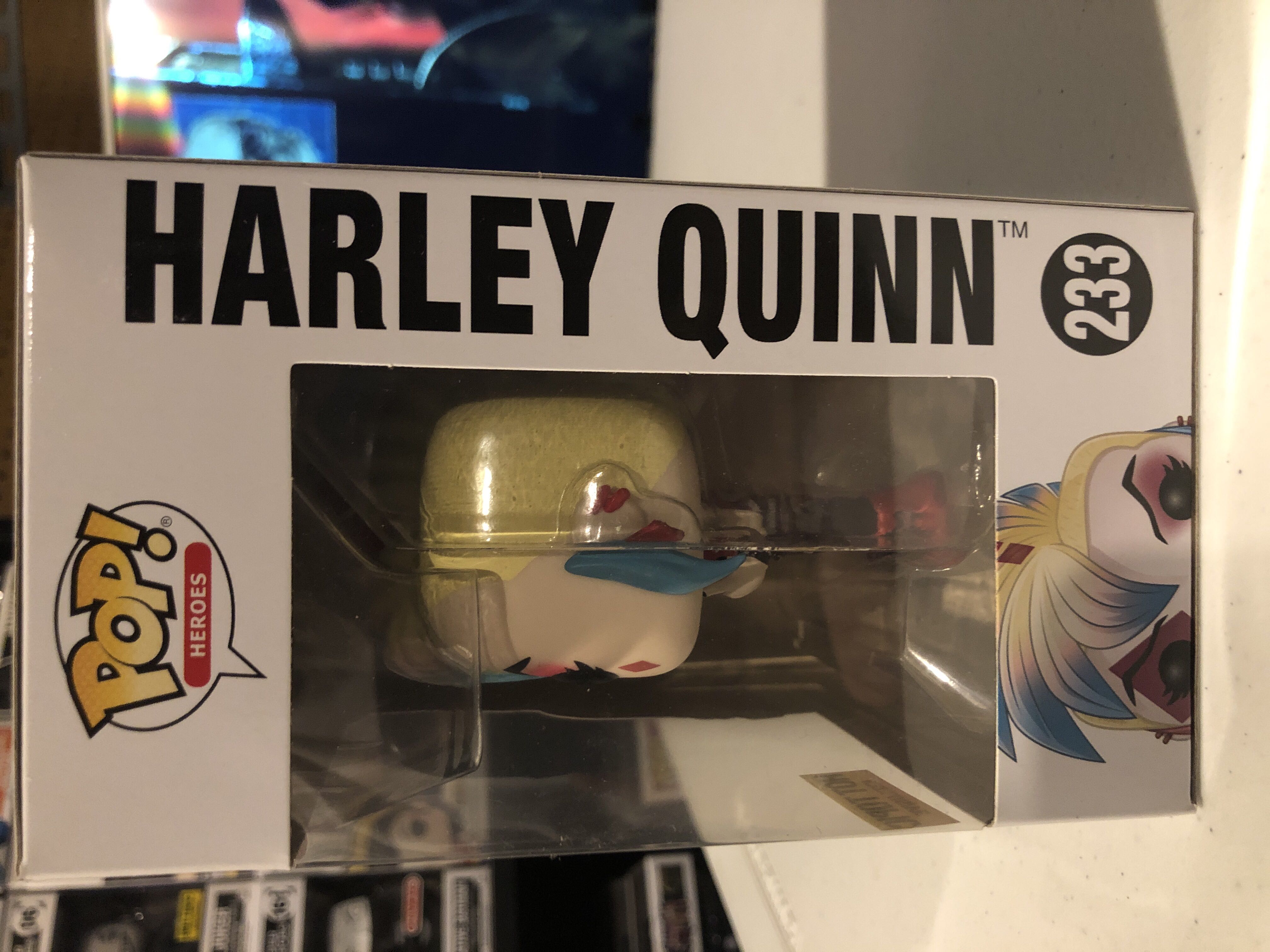 Harley Quinn (Punk Skullbags) - DC Universe vinyl figure collectible [Barcode 11247463] - Main Image 2