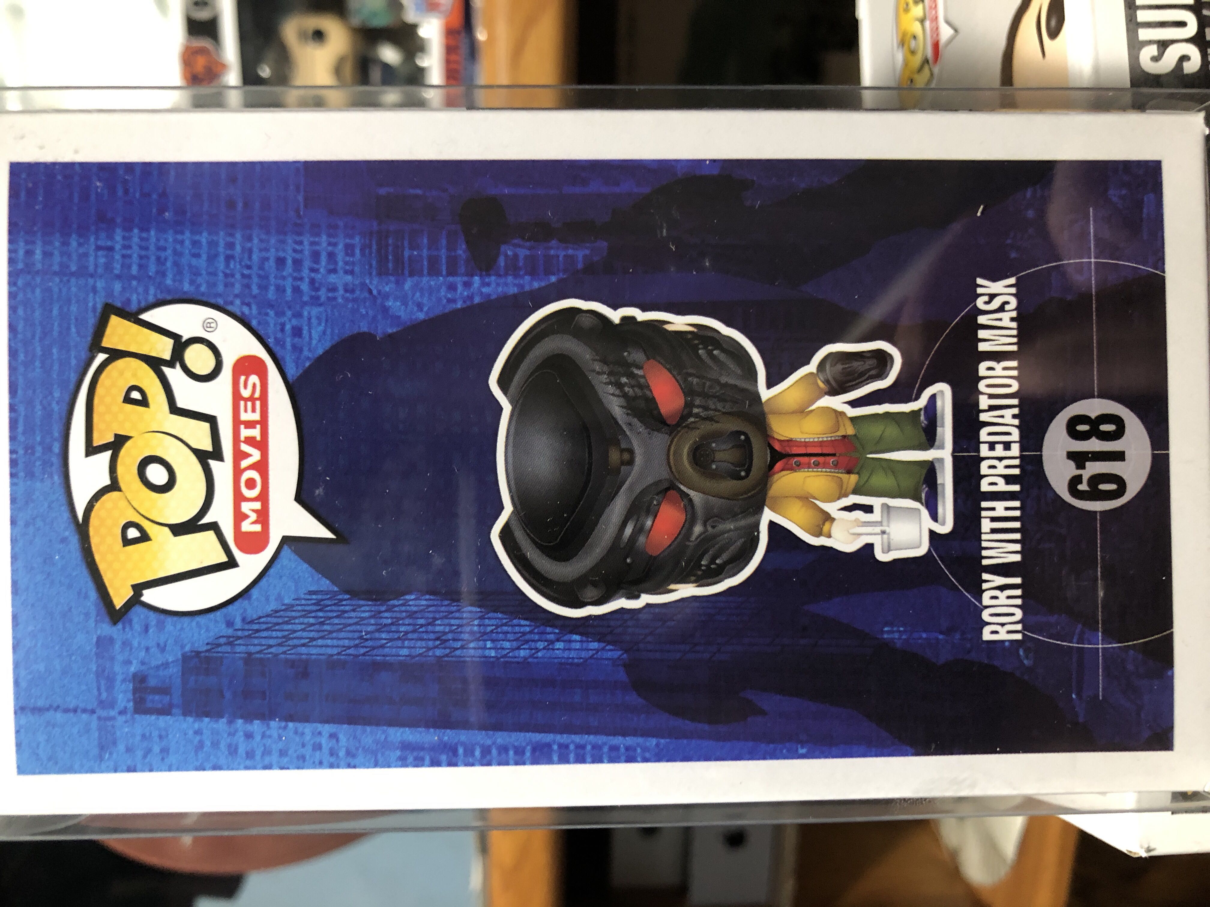 Rory With Predator Mask - Predator vinyl figure collectible [Barcode 889698312899] - Main Image 4